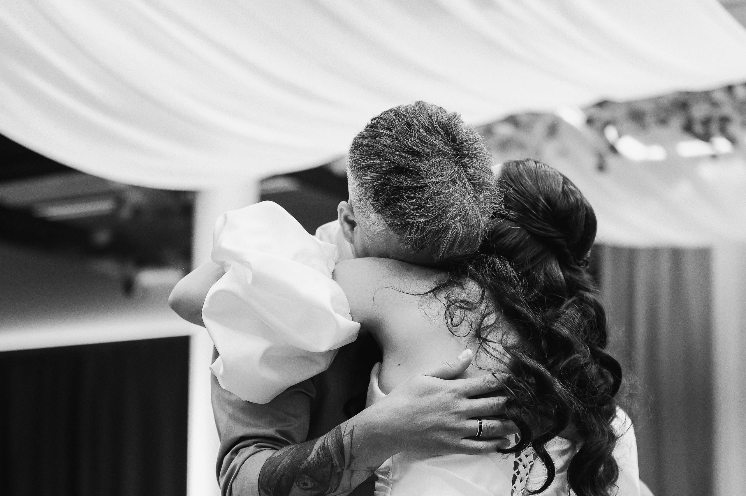 «Вечность начинается сейчас». Евгений Нисковских — свадебный и репортажный фотограф в Тюмени