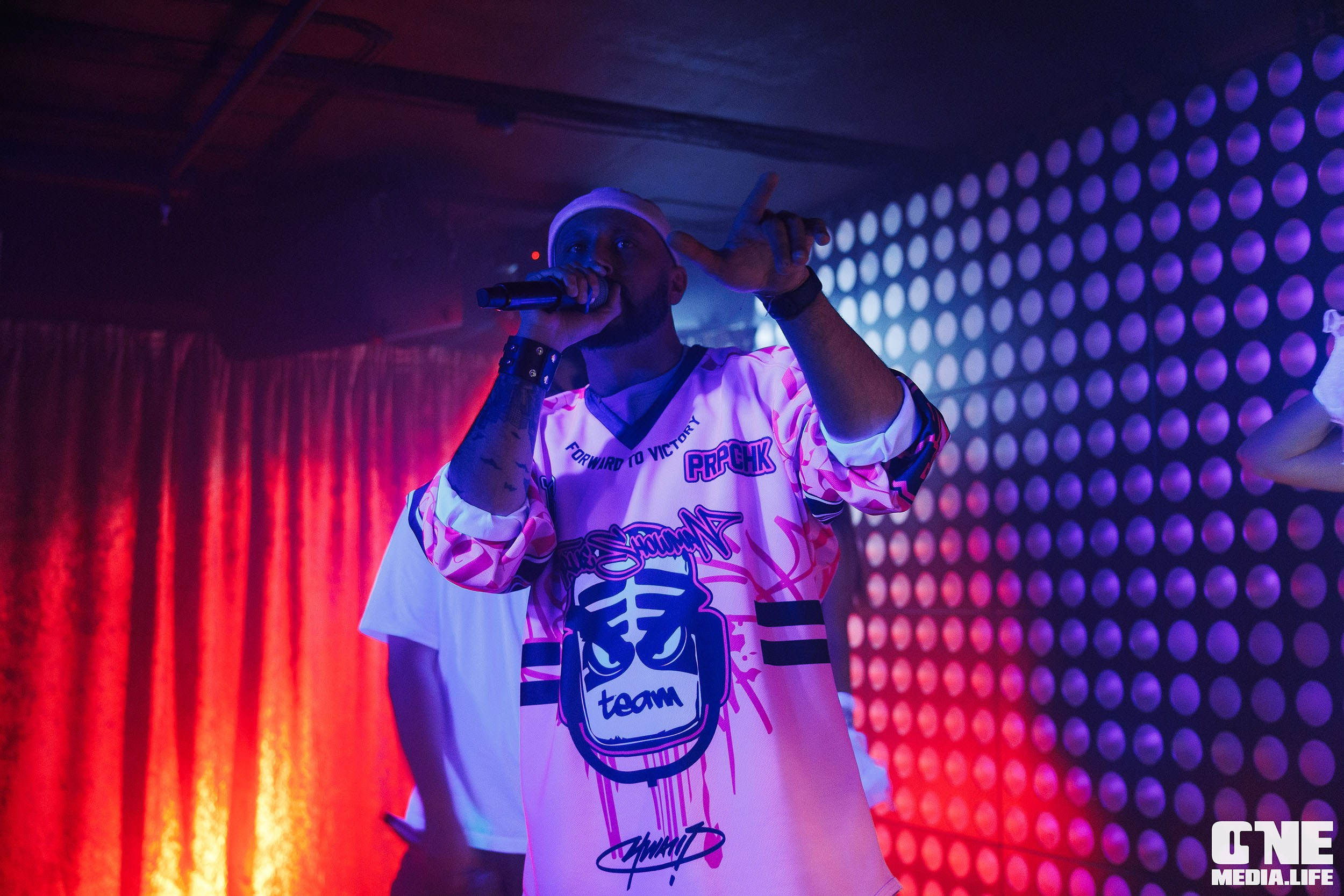 Фоторепортаж из караоке-клуба Эйфория. One Media Life: фоторепортажи, фотоотчеты с мероприятий и заведений