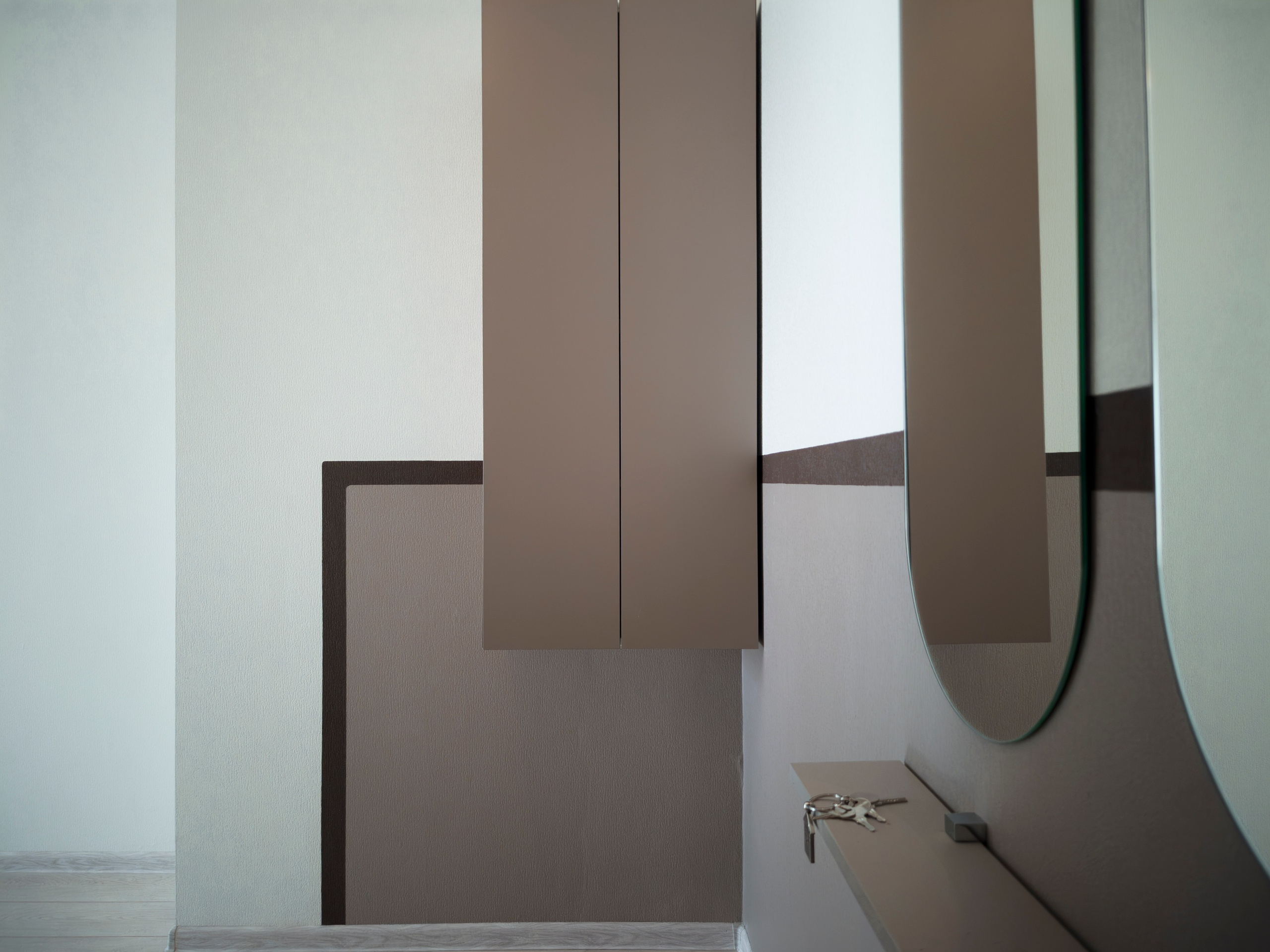 Параллельные линии — геометричная квартира для сдачи в аренду. Хоумстейджинг и дизайн. Екатеринбург