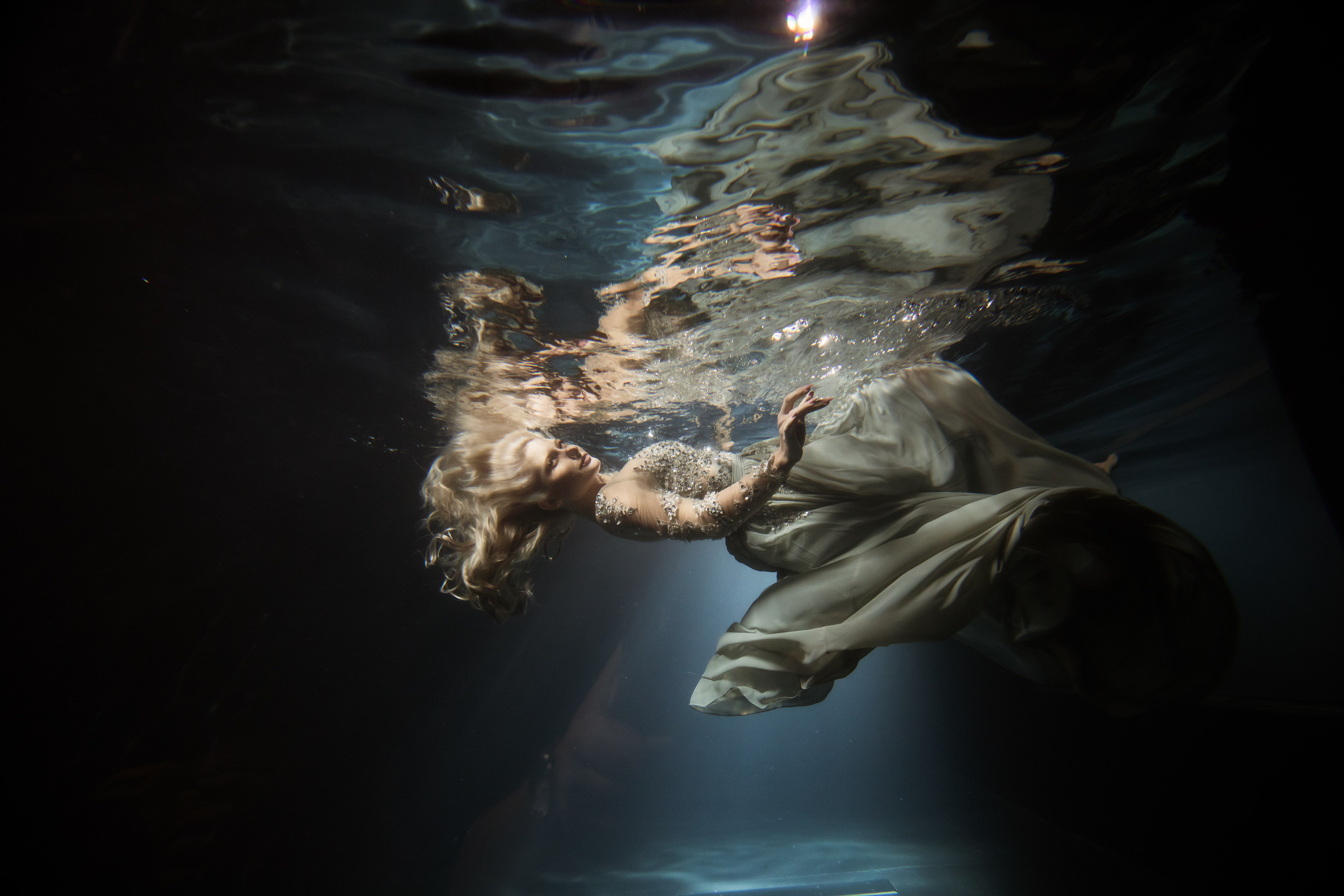 Подводная съемка. Валерия Солнцева свадебный и семейный фотограф