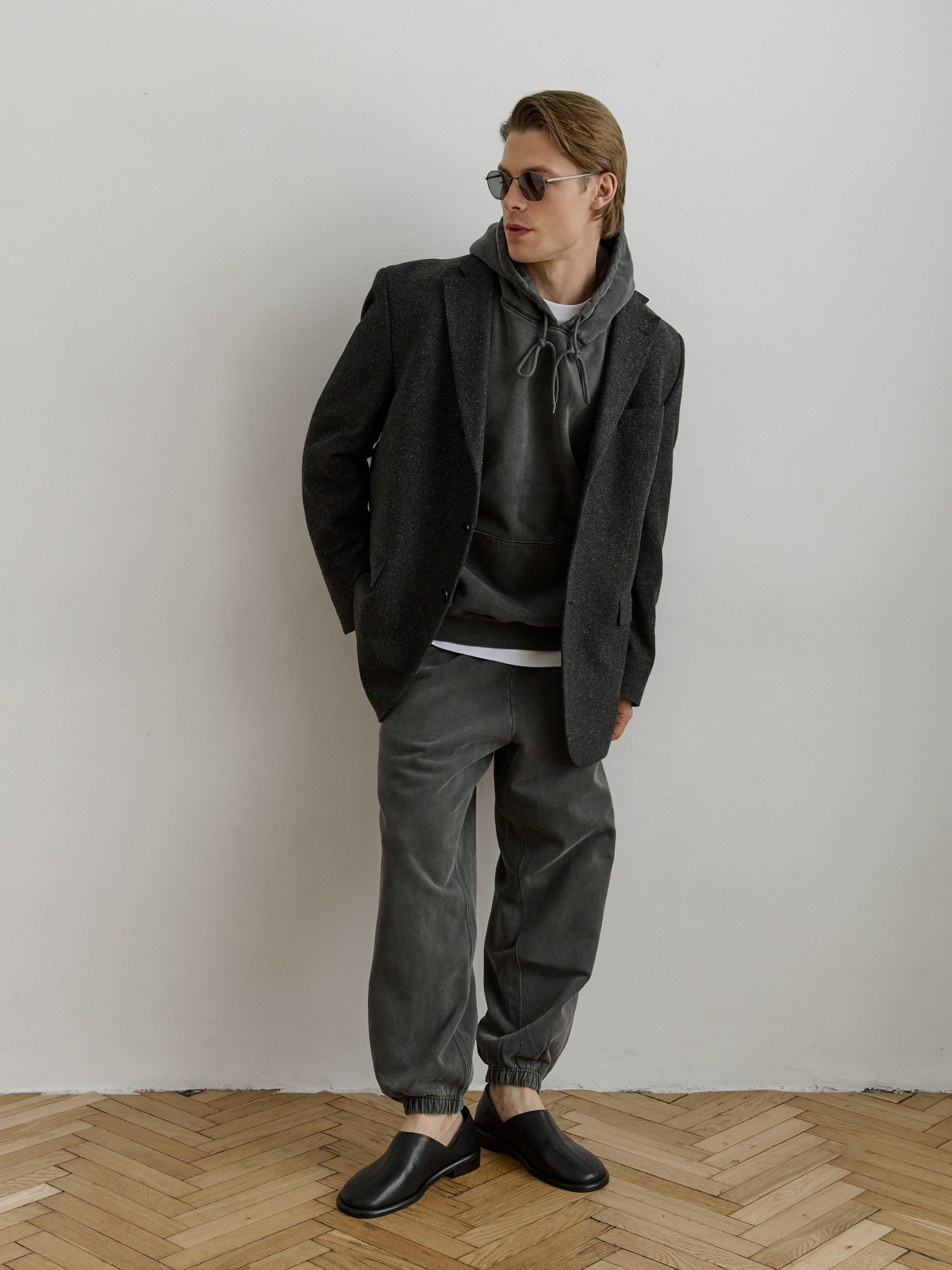 Съёмка для продакшна Buro. Fashion фотограф в Москве Ксения Чупрунова