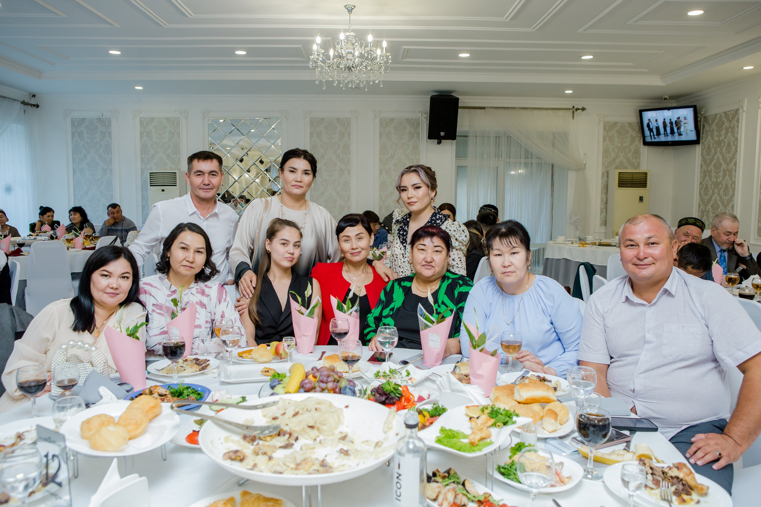 QYZ UZATU ZHADYRA. Свадебный и репортажный фотограф в Астане T.Yertay «Nomad media»