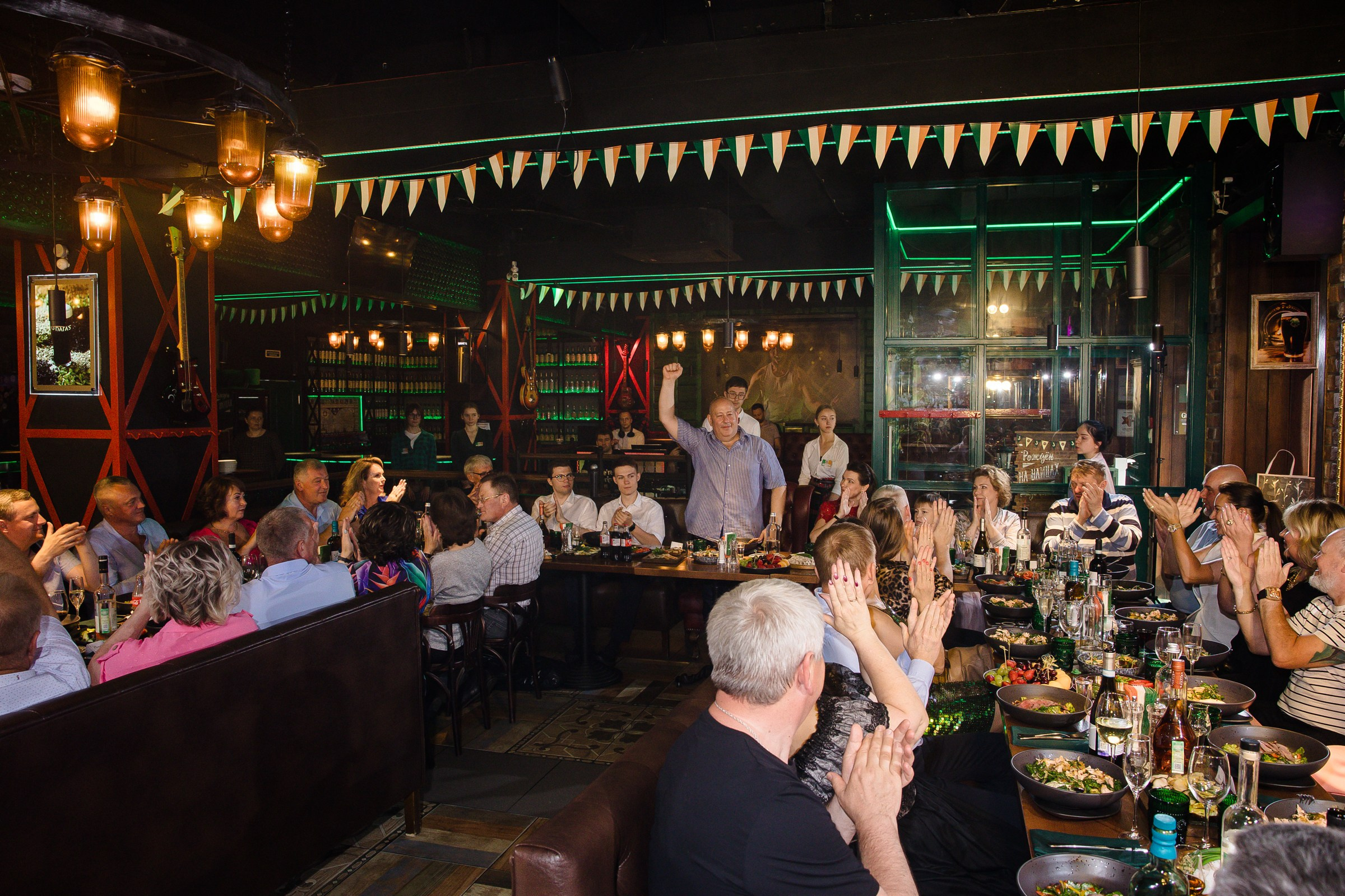 Репортажная съёмка. Свадебный фотограф в Иваново Гитарина Черняева