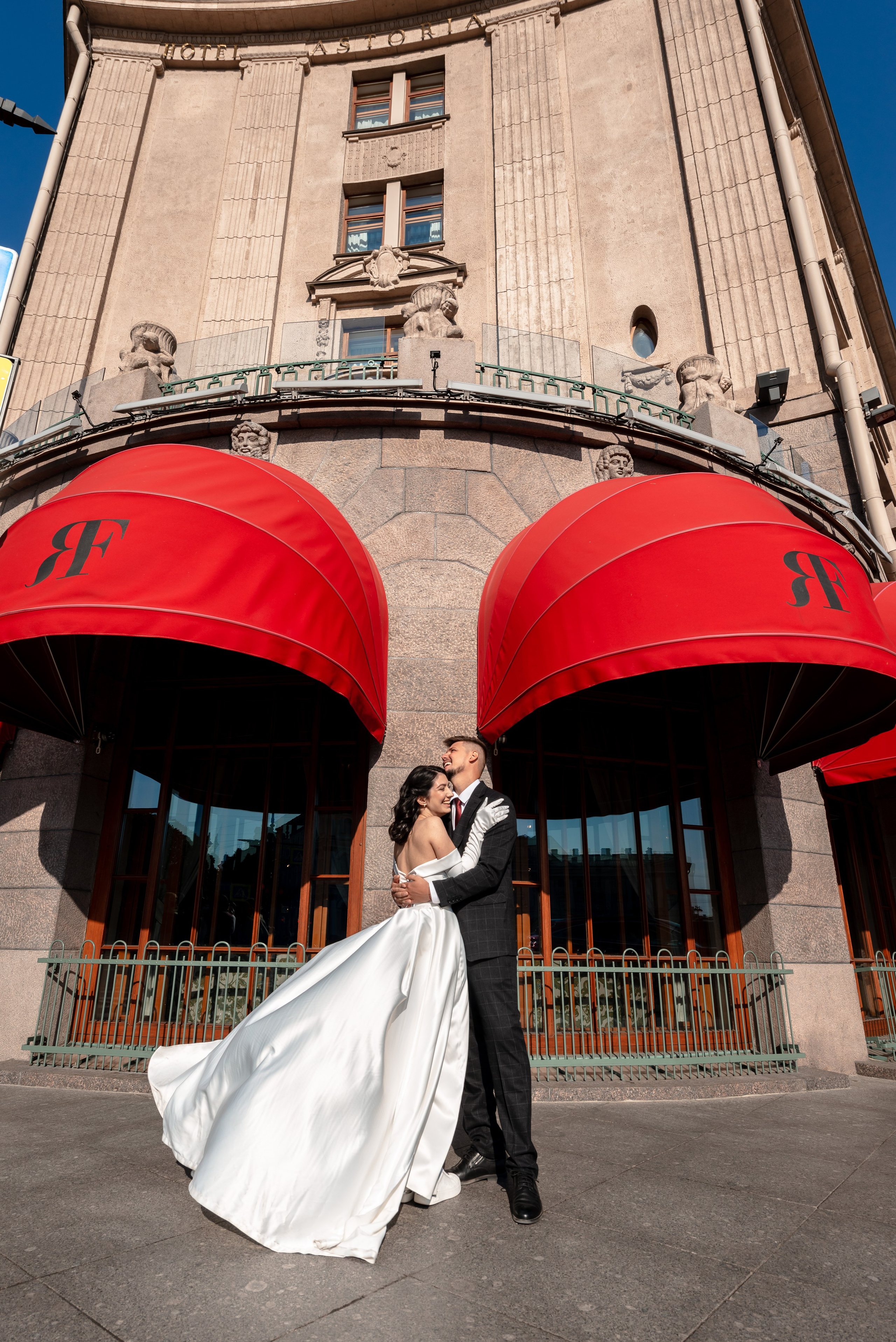 Камерная свадьба в Первом Дворце Бракосочетания №1 на Английской набережной Яны и Евгения. Портретный, семейный и свадебный фотограф в Санкт-Петербурге и в Пушкине Ширяев Денис