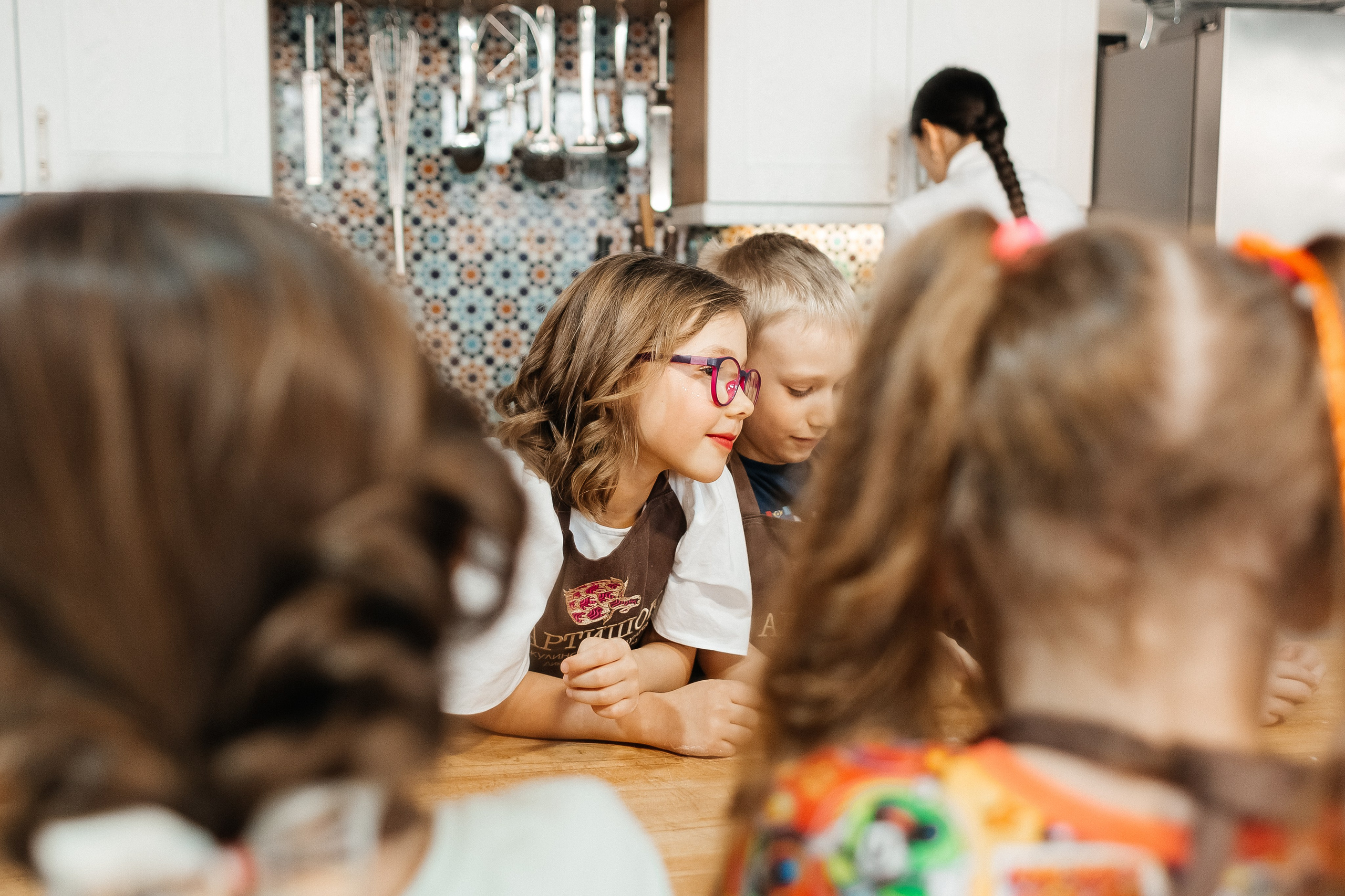 Детский мастер-класс в «АРТиШОК». Фотограф Кемерово | Сергей
