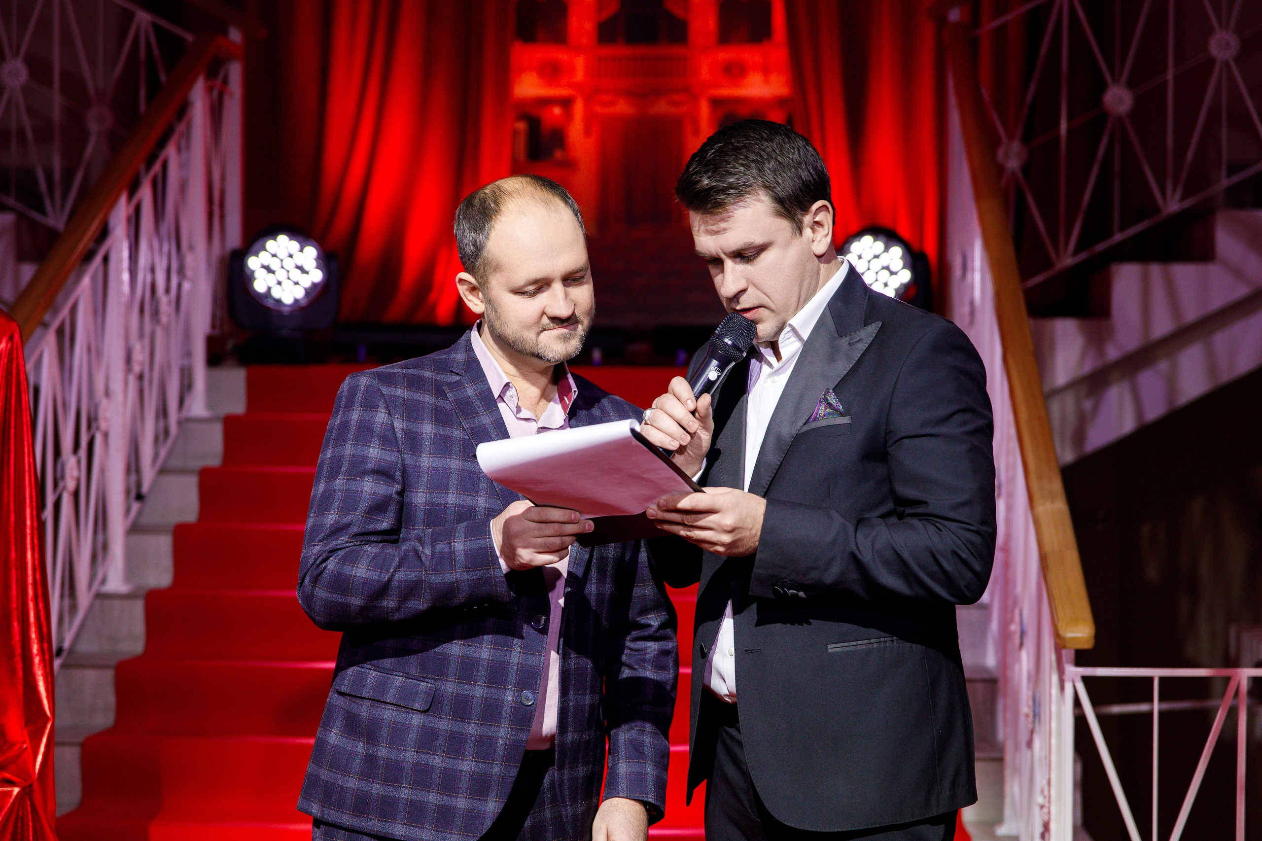 Награждение победителя конкурса «Учитель Года» г. Горнозаводск. Фотограф Дмитрий Молчанов | Фотограф Пермь | Фотограф