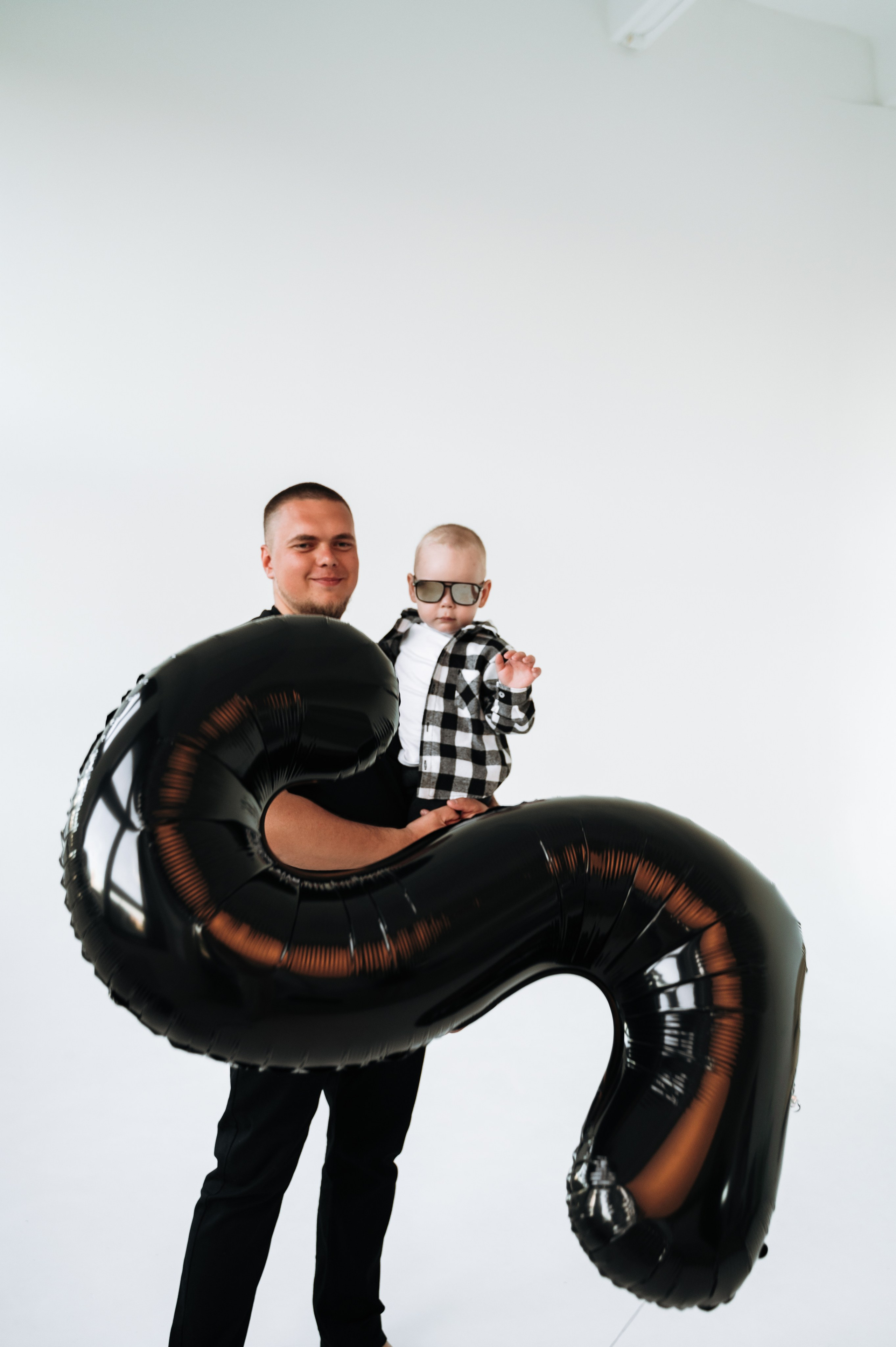 Фотосессия на день рождения мальчика 2 года. Портретный и семейный фотограф в Екатеринбурге Мария Чахеева