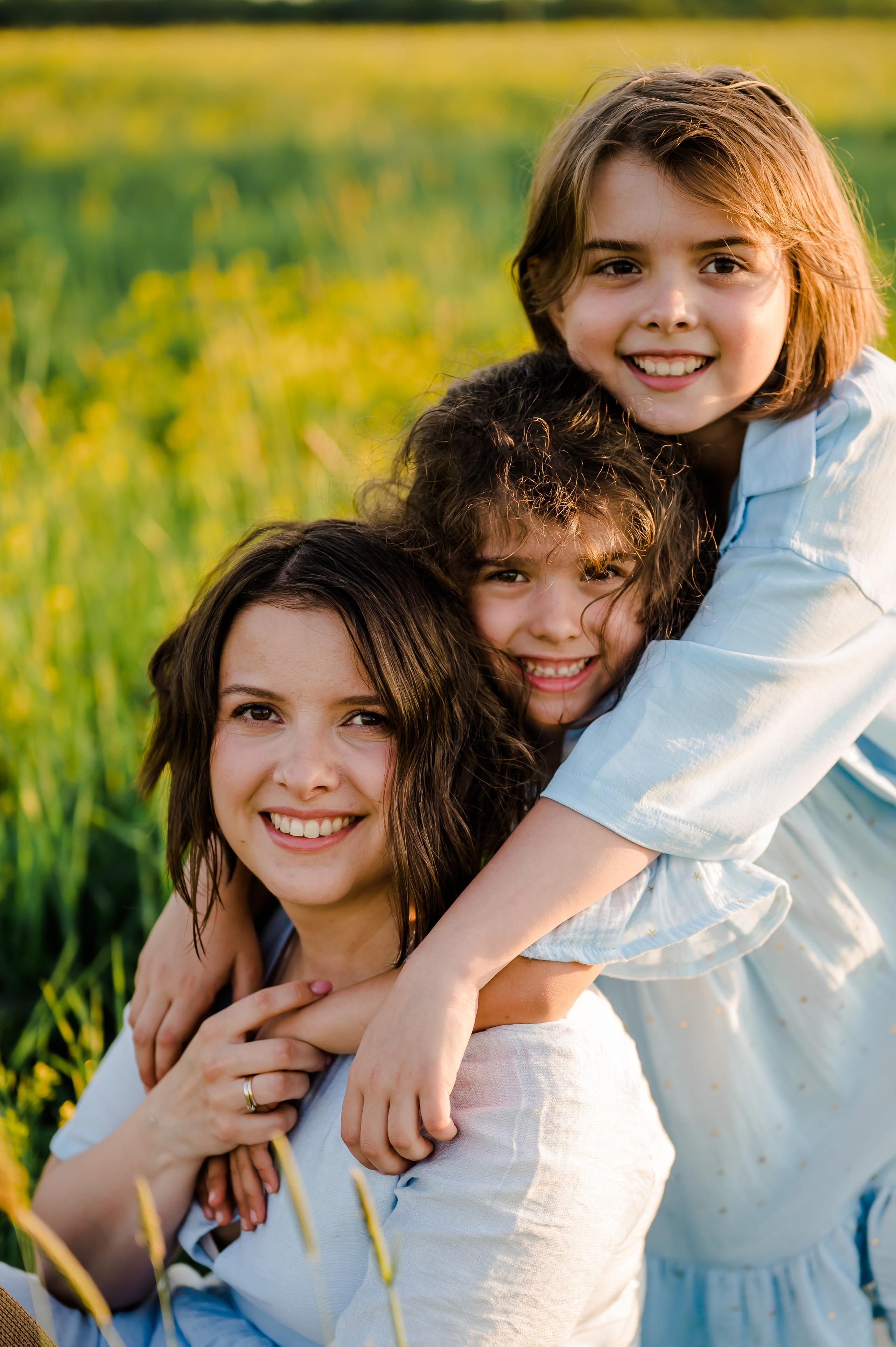 Анна, Дарья и Мария. Рапс. Свадебный и семейный фотограф Евгения Кононова