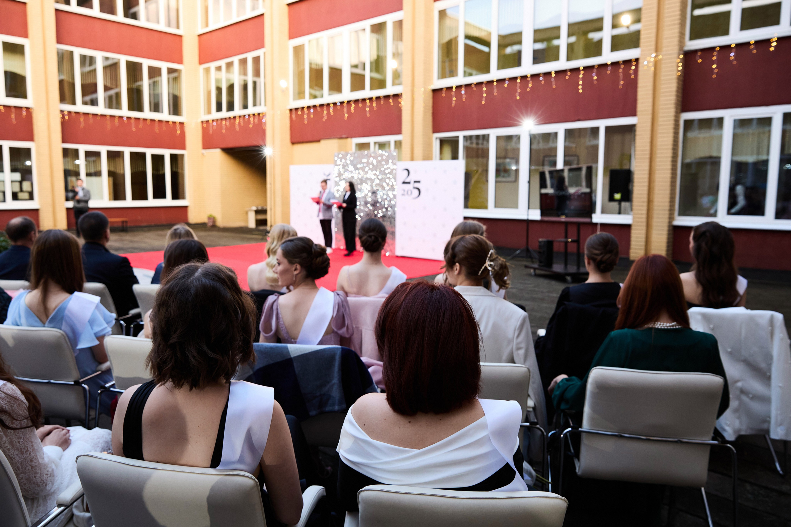 Выпускной 11 класс. Свадебная, репортажная фотосъемка и видеосъемка в Минске. Илья и Юлия Ширмановы. Фотограф | Видеограф | Минск