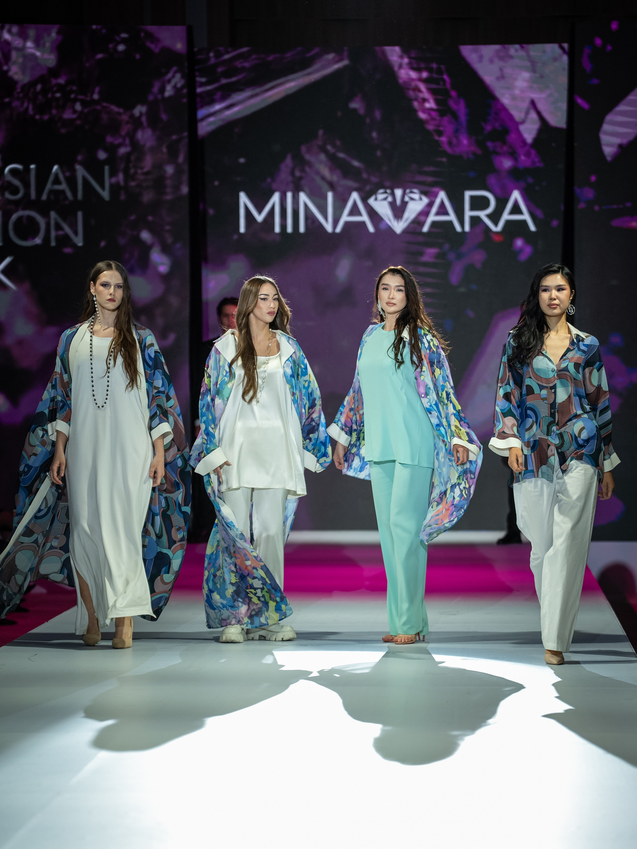 Eurasia Fashion Week Minavara. Сайт Алматинского НЮ АРТ, будуар и фэшн фотографа Дениса Карпенко