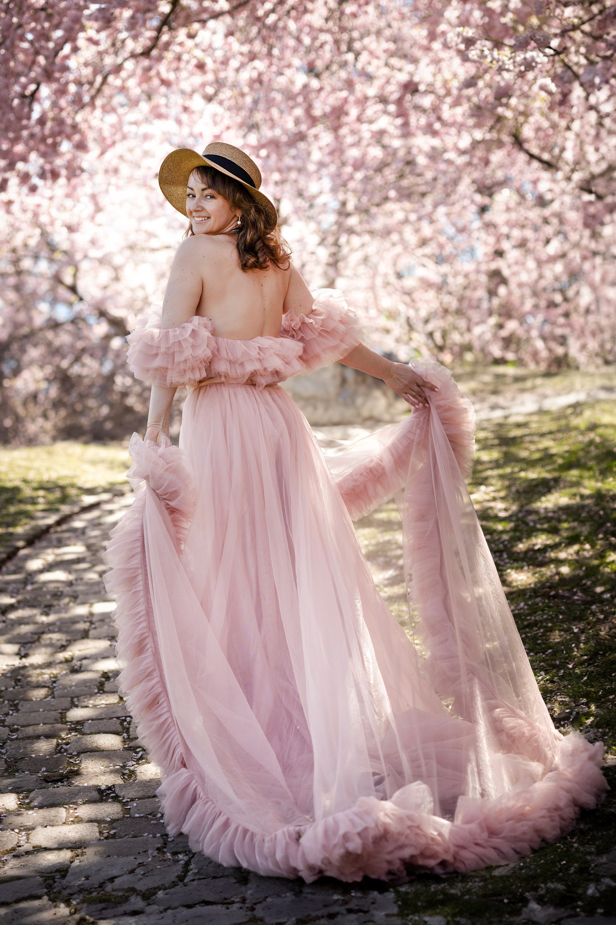 Cherry Blossoms in Munich. Photographer in Munich