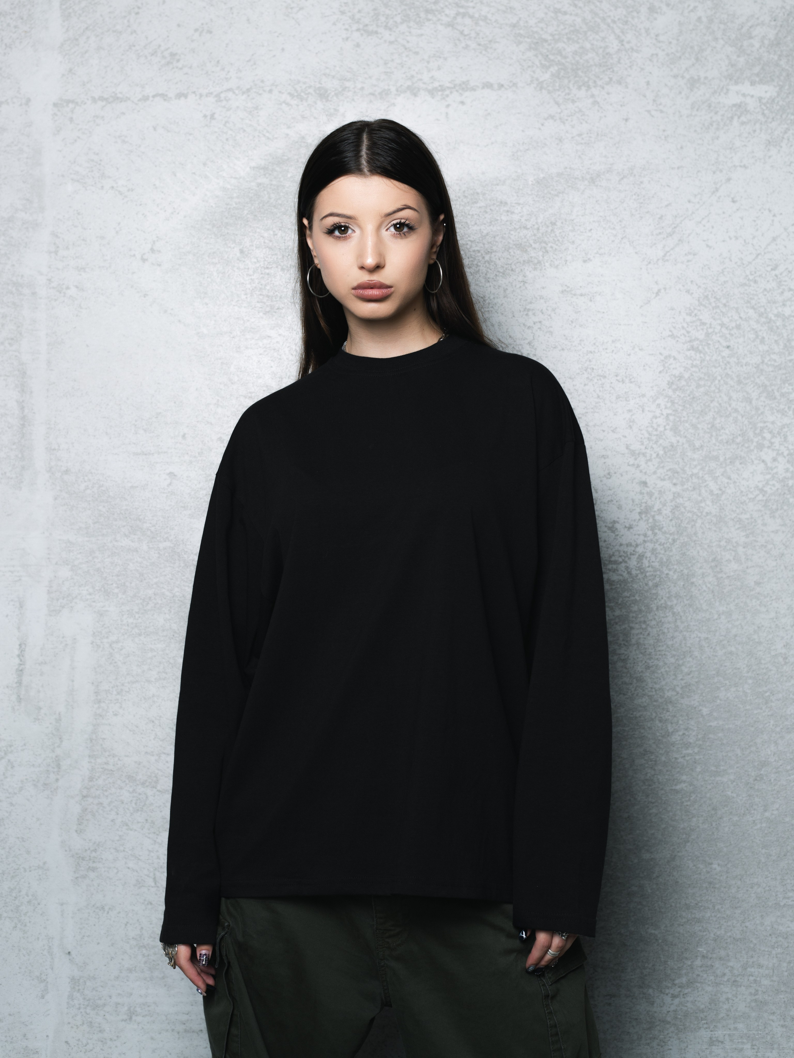 КАТАЛОГ | серый фон. RUNA production — стильные съемки для брендов