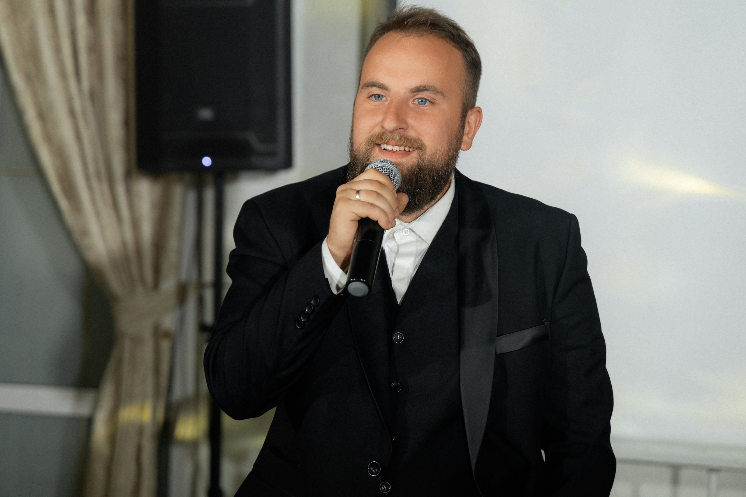 Свадебная фотосессия Анастасии и Игоря в Усадьбе Легенда. Свадебный фотограф в Минске/Беларуси Сергей Спиридонов