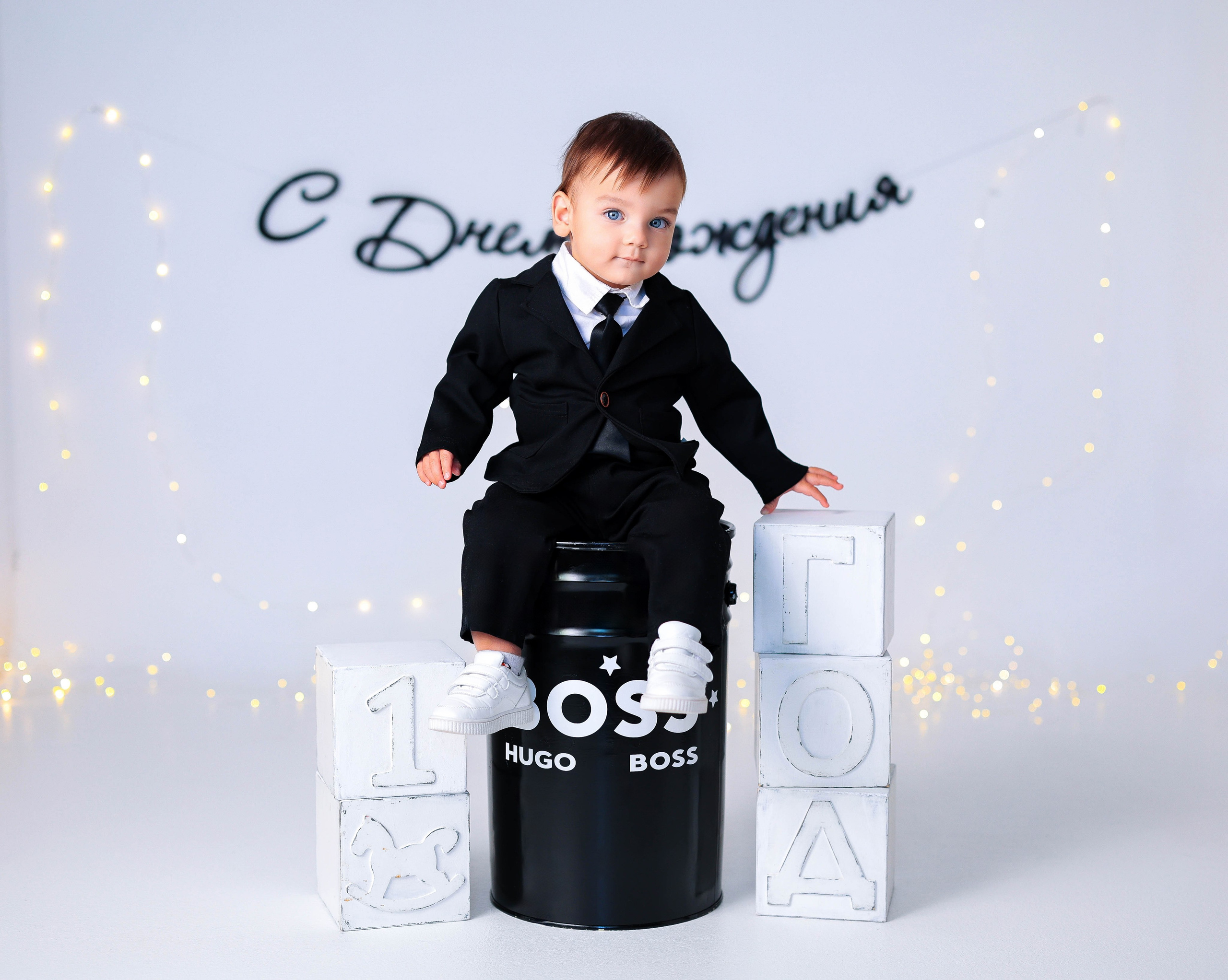 Мальчишки Антураж