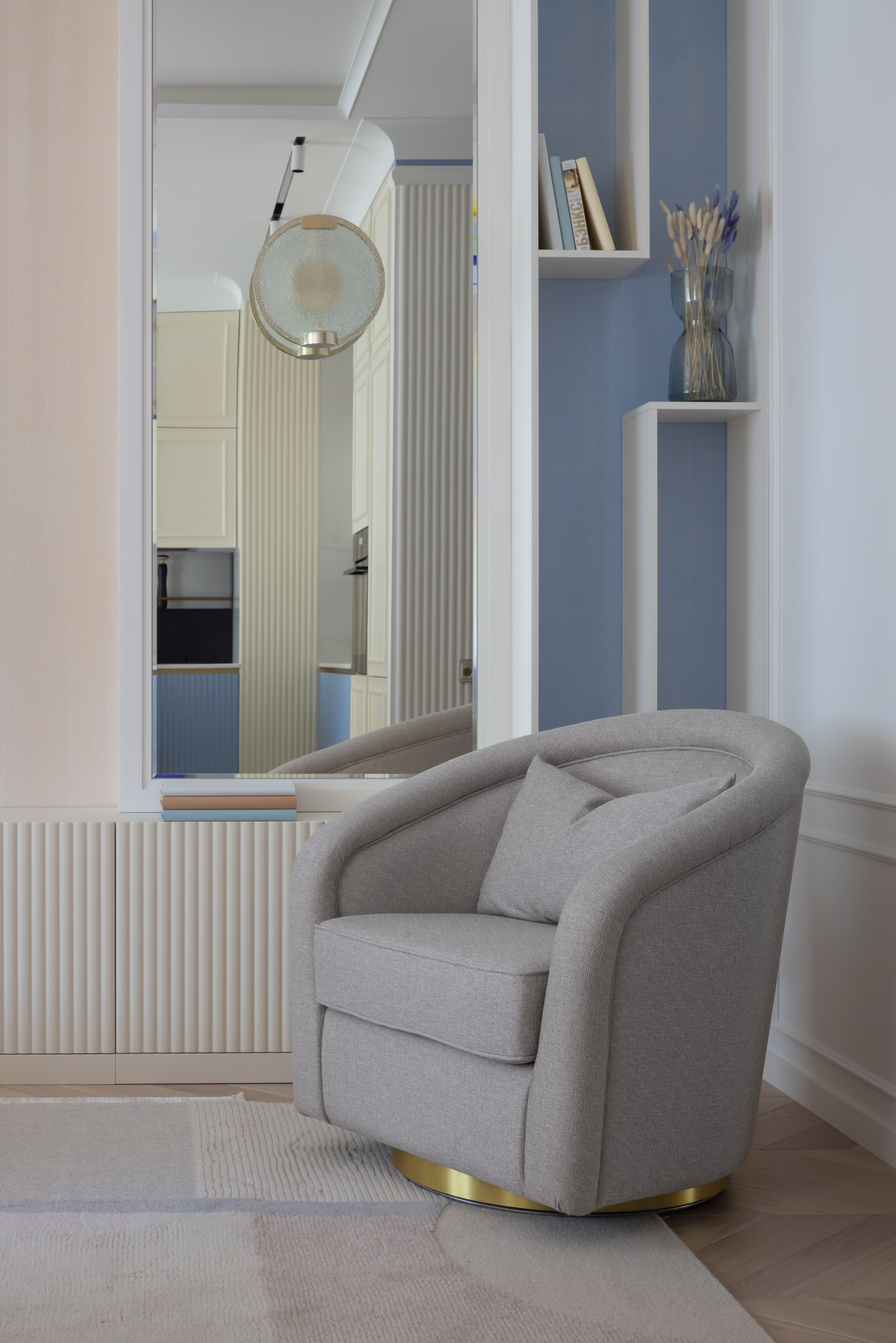 КД на Бульваре. Дизайнер Ольга Назирова. Мебель на заказ