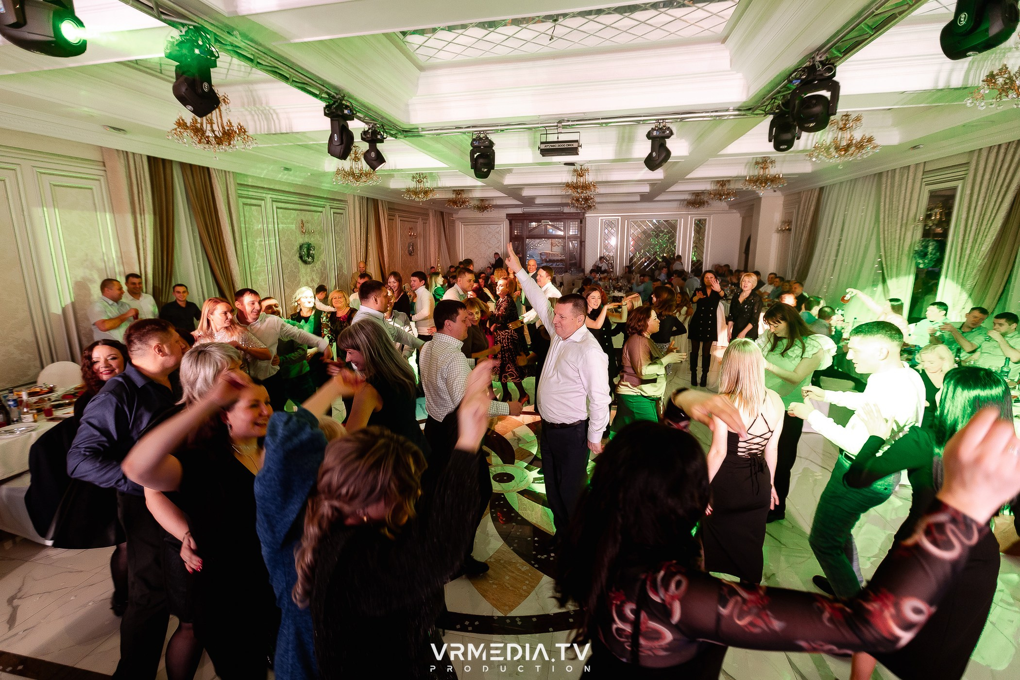 Новогодний вечер в ресторане «Лазурный Берег»