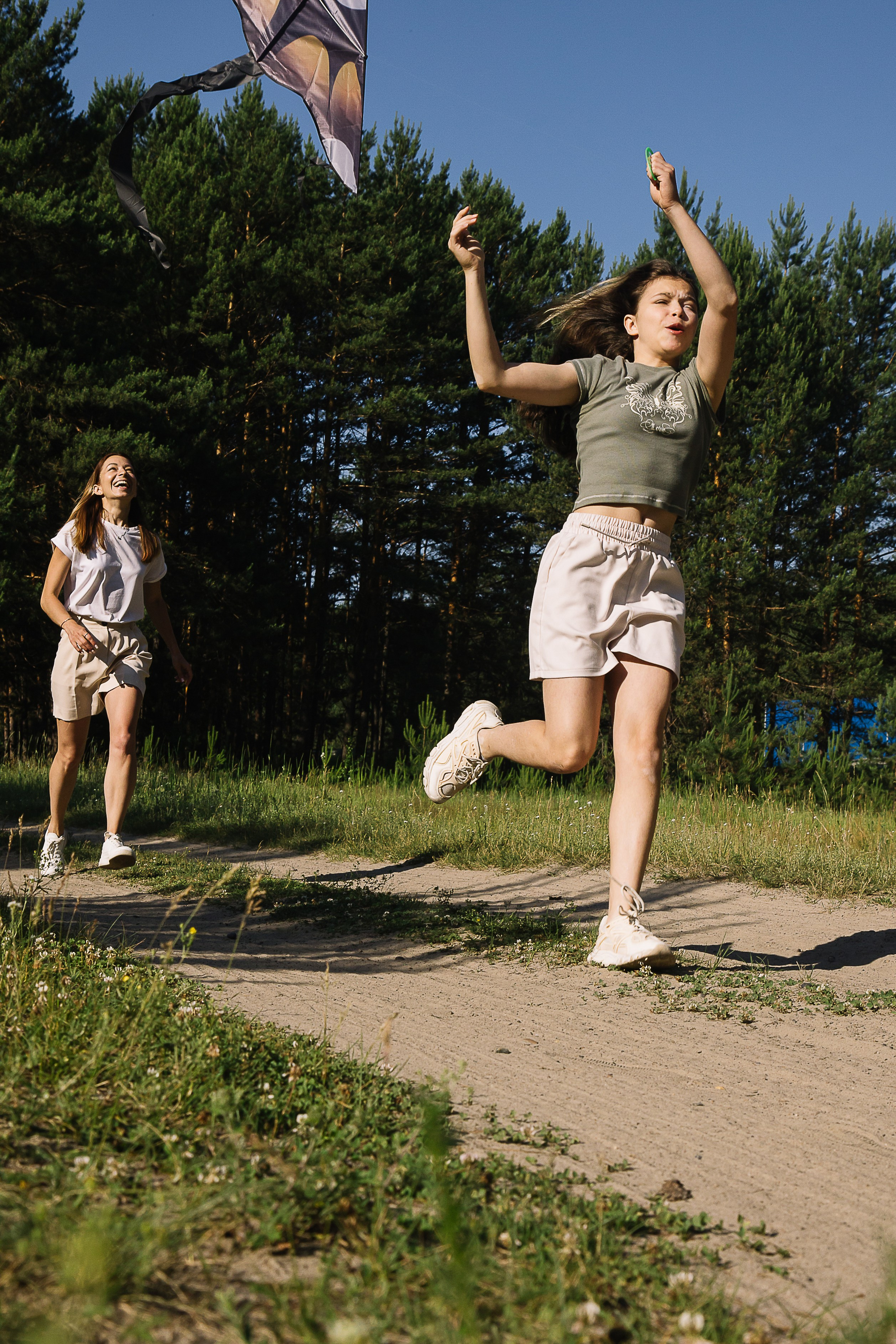 Семейное утро в сосновом лесу. Семейный фотограф в Томске Максимова Екатерина