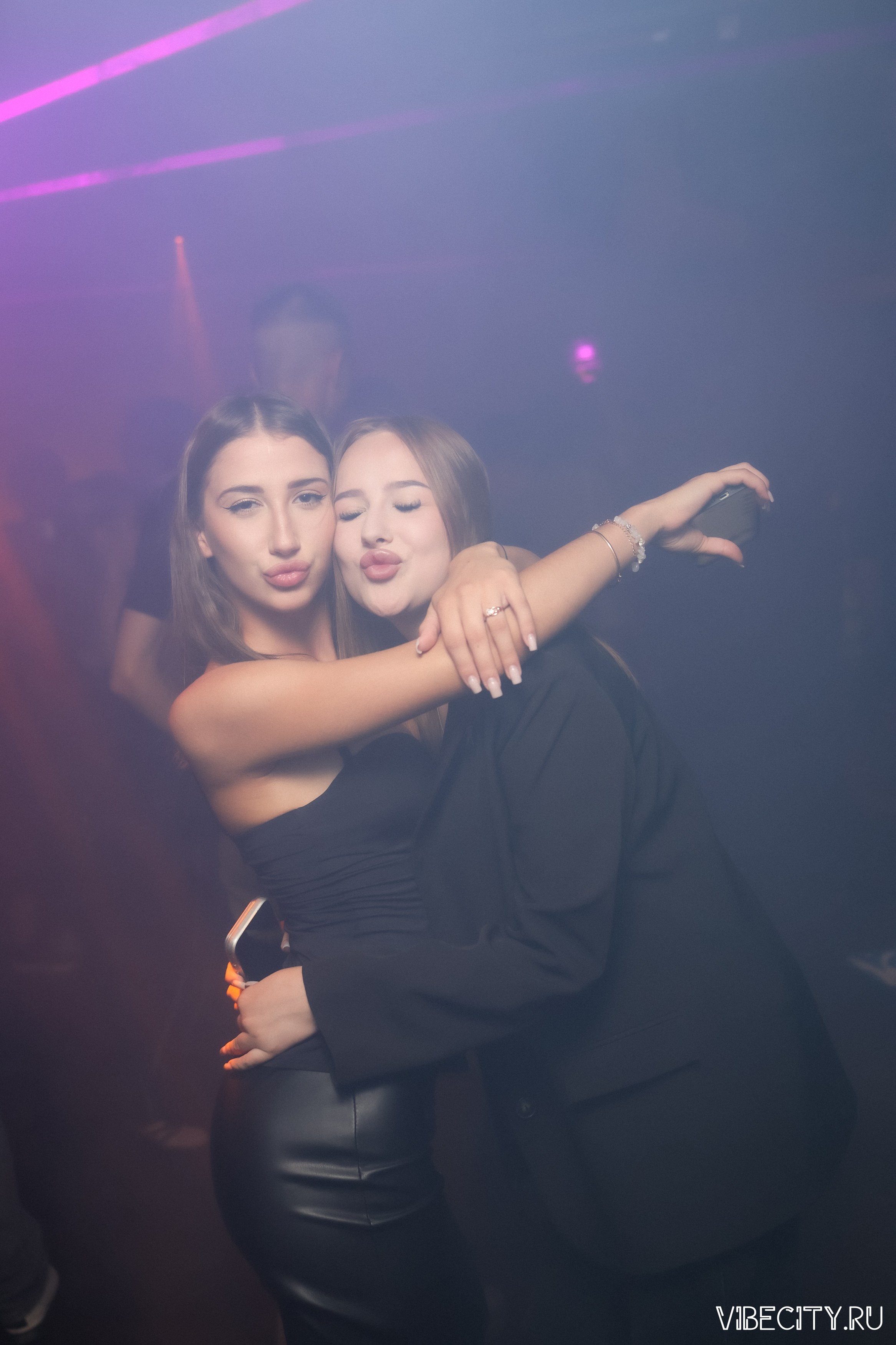 DOUBLE U. VIBECITY.RU Вайб Сити Ру Фоторепортажи Фотоотчеты Калининград