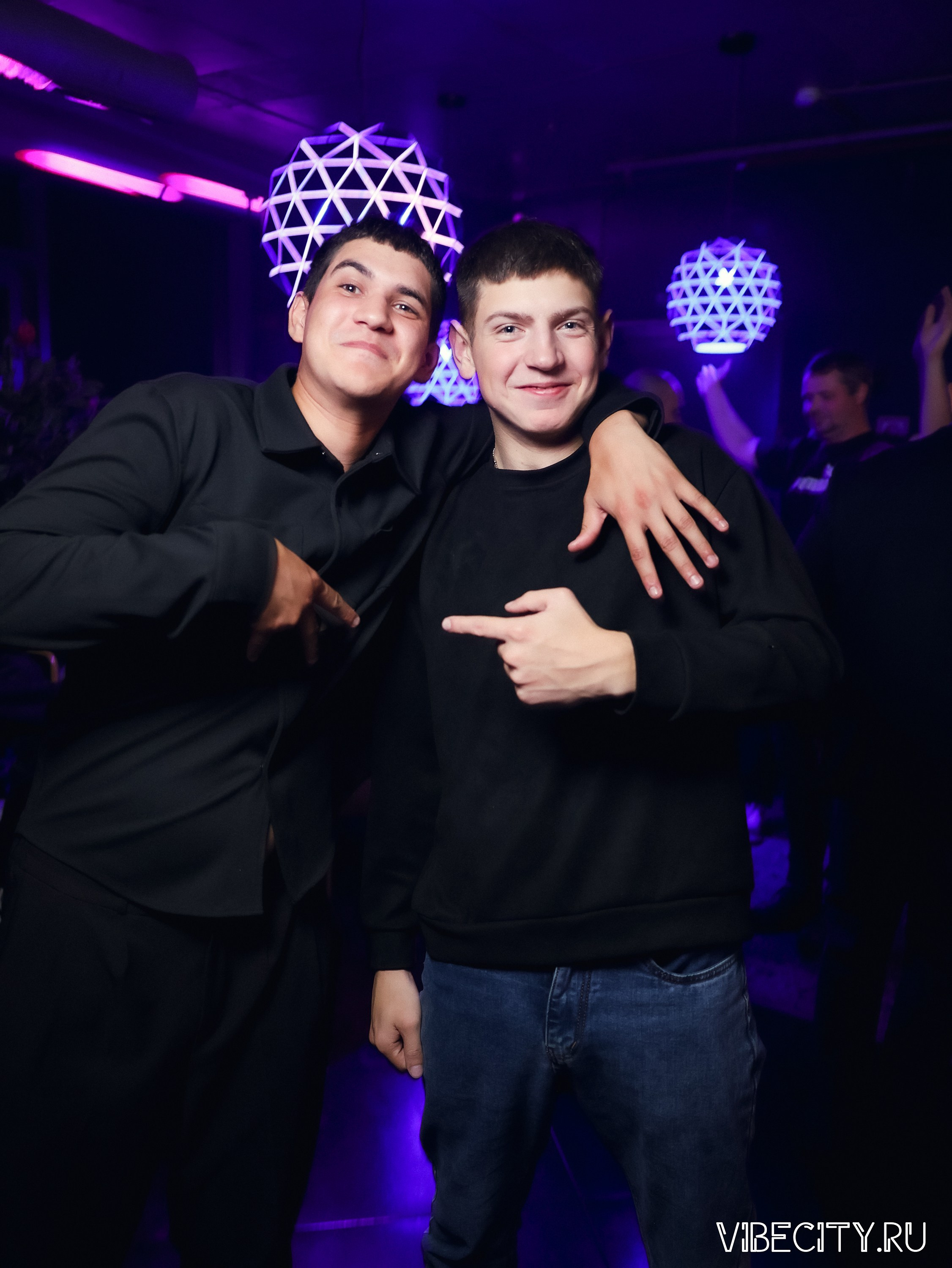 DOUBLE U. VIBECITY.RU Вайб Сити Ру Фоторепортажи Фотоотчеты Калининград