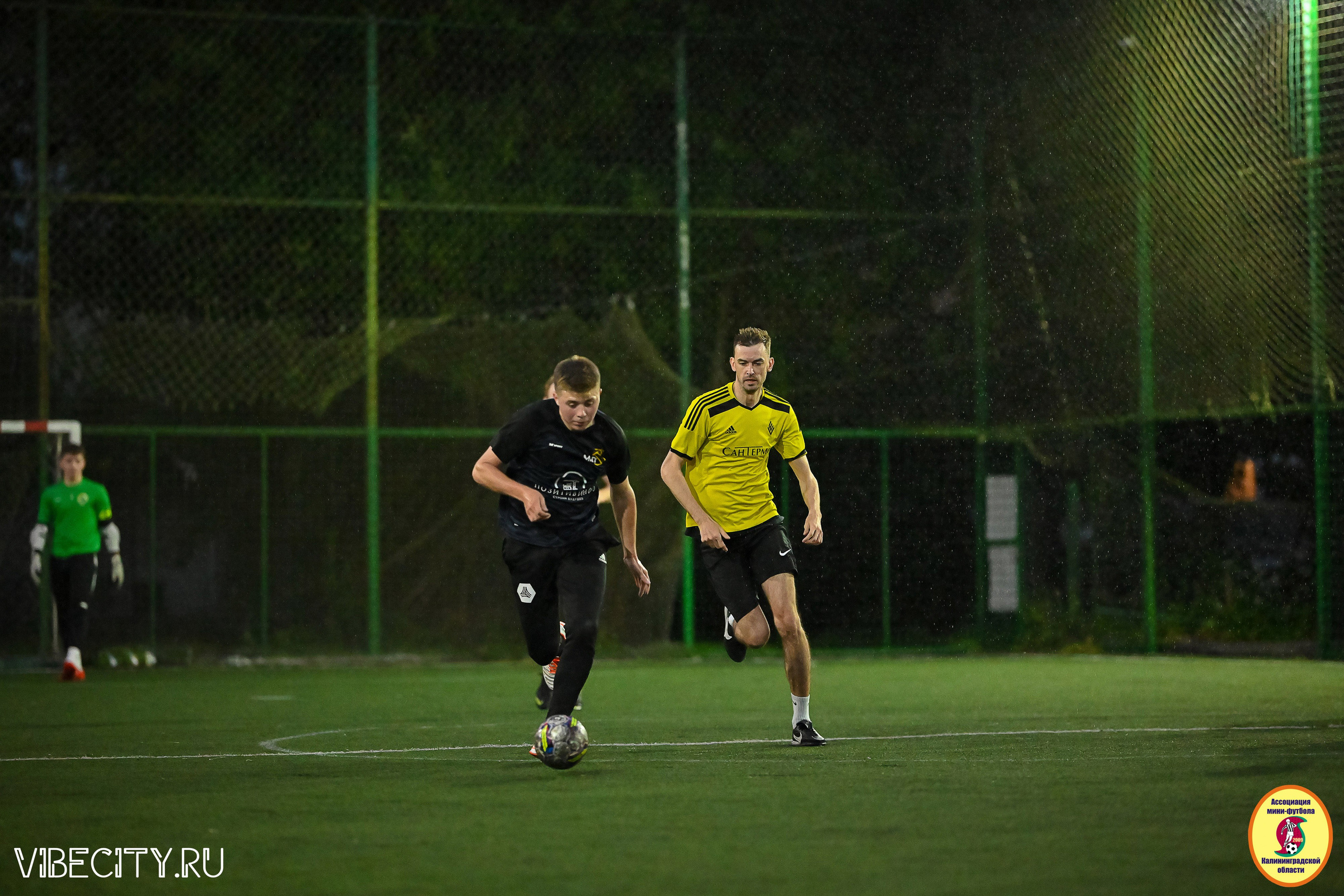 ИГРЫ МИНИ-ФУТБОЛЬНОЙ И КОРПОРАТИВНОЙ ЛИГИ. VIBECITY.RU Вайб Сити Ру Фоторепортажи Фотоотчеты Калининград