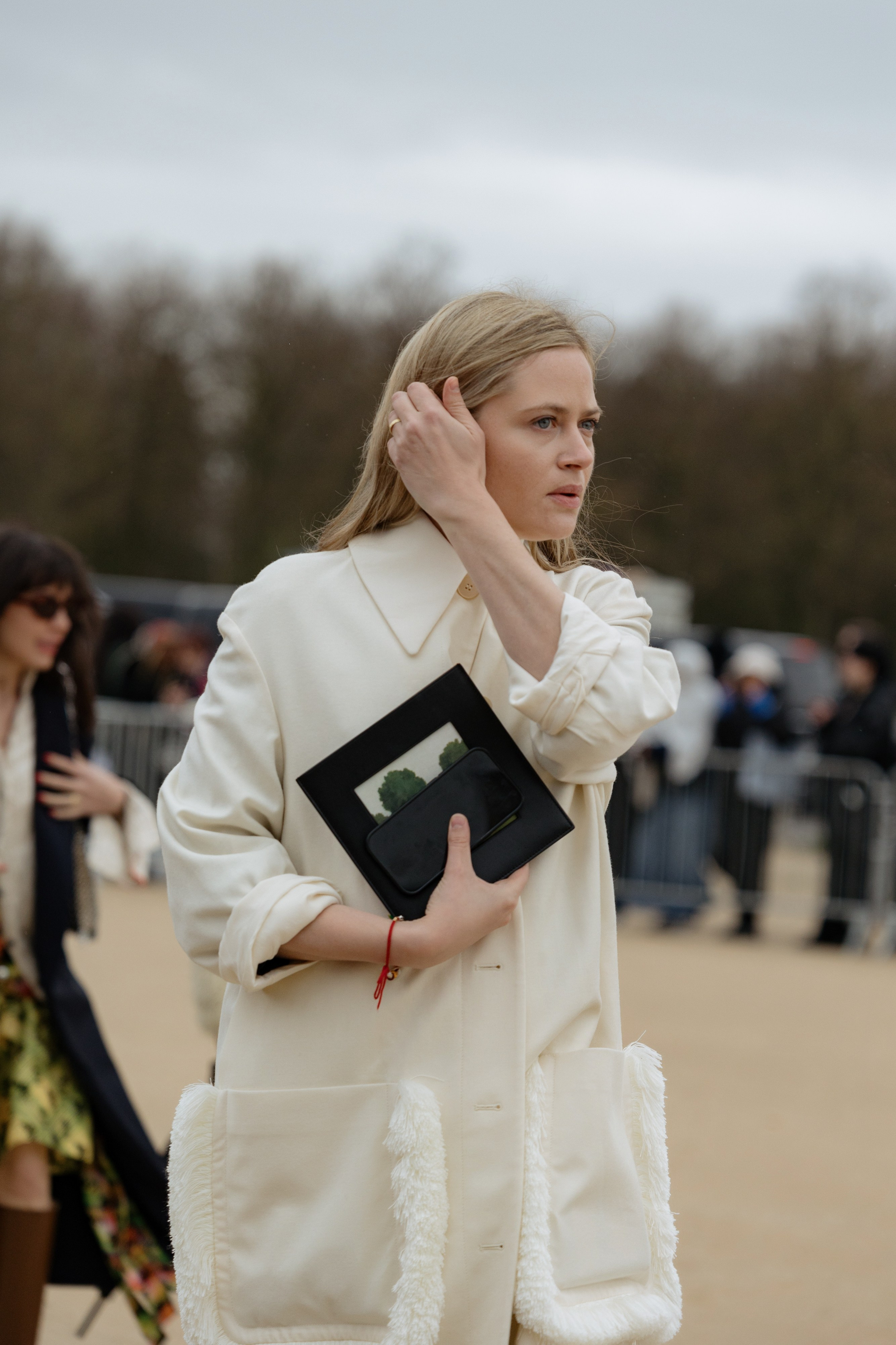 LOEWE PFW WOMENSWEAR FALL-WINTER 24/25. Photographer in Milan Ivan Goncharov