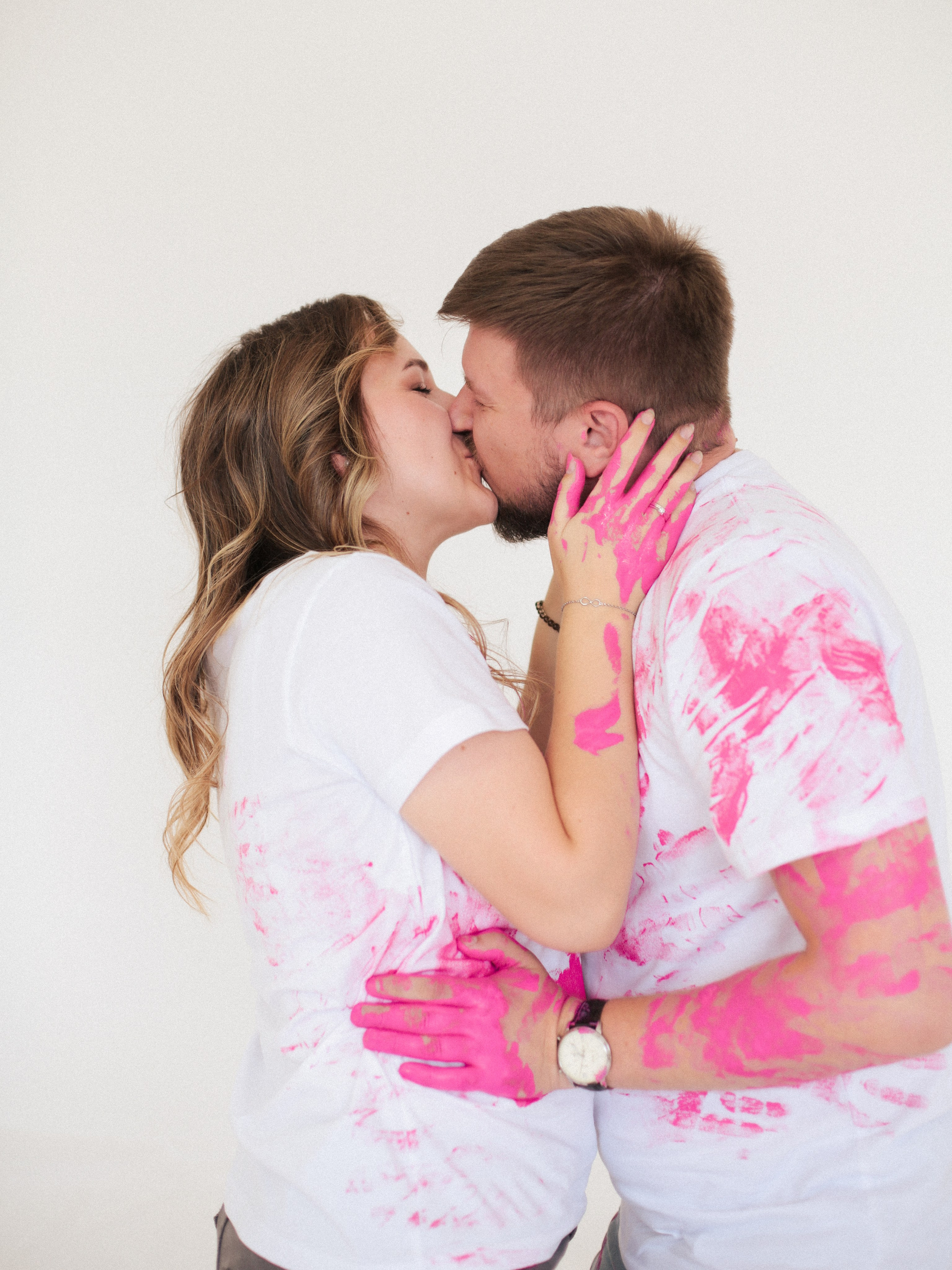 Гендер пати Вовы и Влады. Фотограф Julia Milton | Портреты, съемки для маркетплейсов, лавстори, съёмка беременности в Санкт-Петербурге. Обучение фотографии в Спб очно