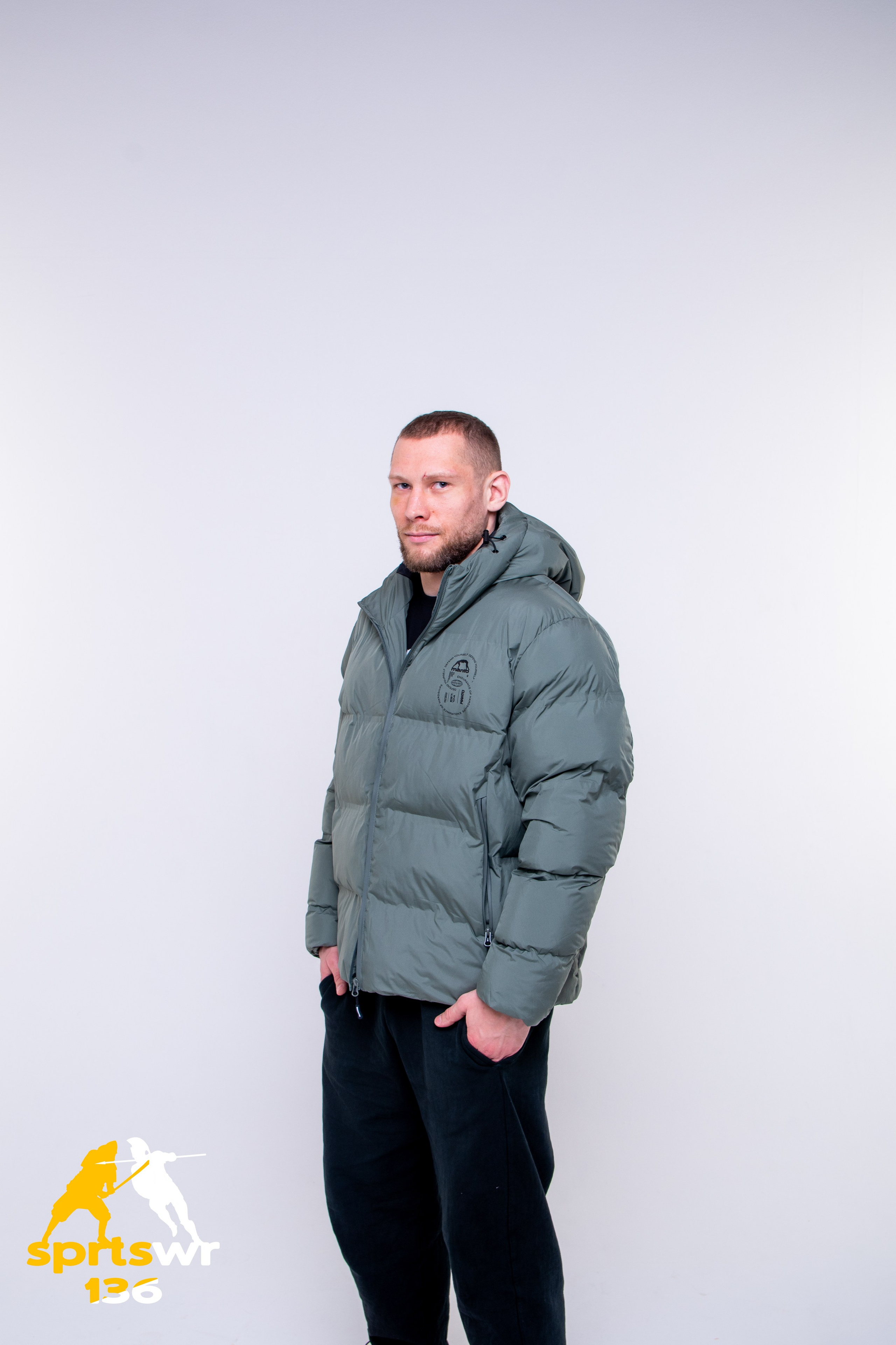 Одежда для мужчин. Профессиональная фотостудия в Санкт-Петербурге «Точка»