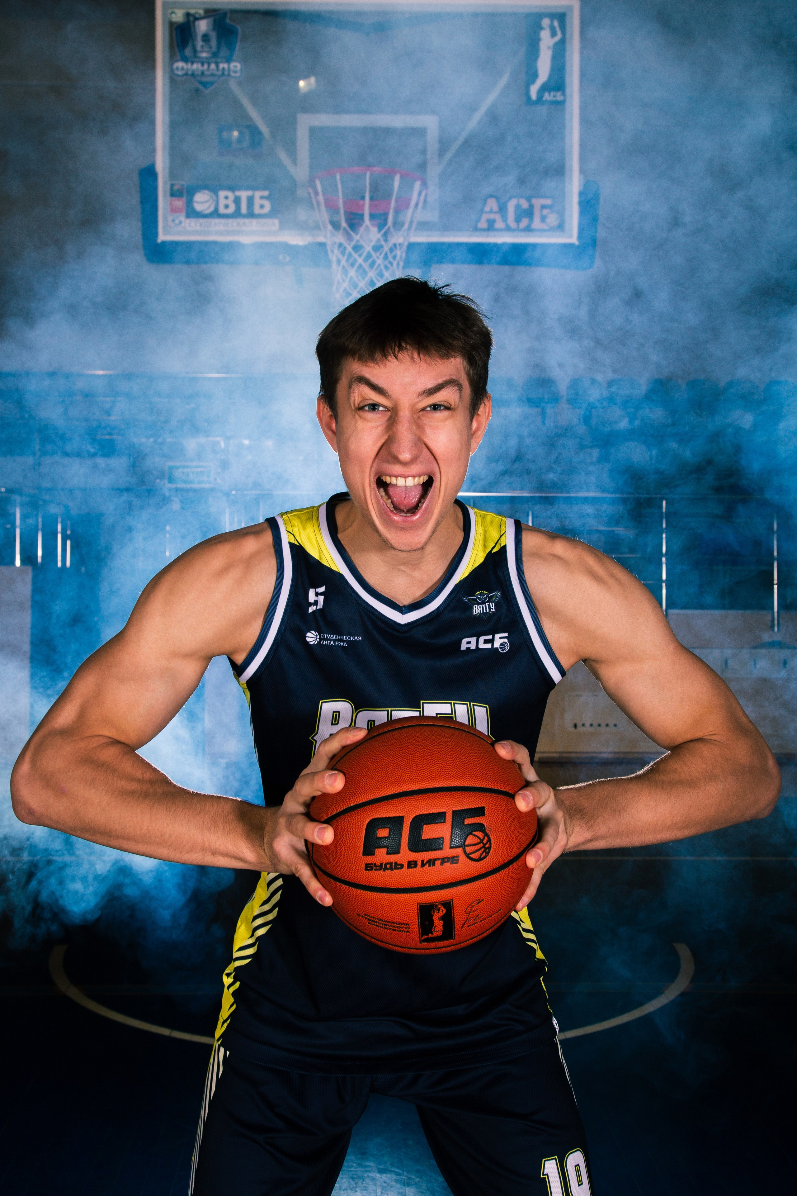 Баскетбольный клуб ВятГУ. Паша Страхов — фотограф