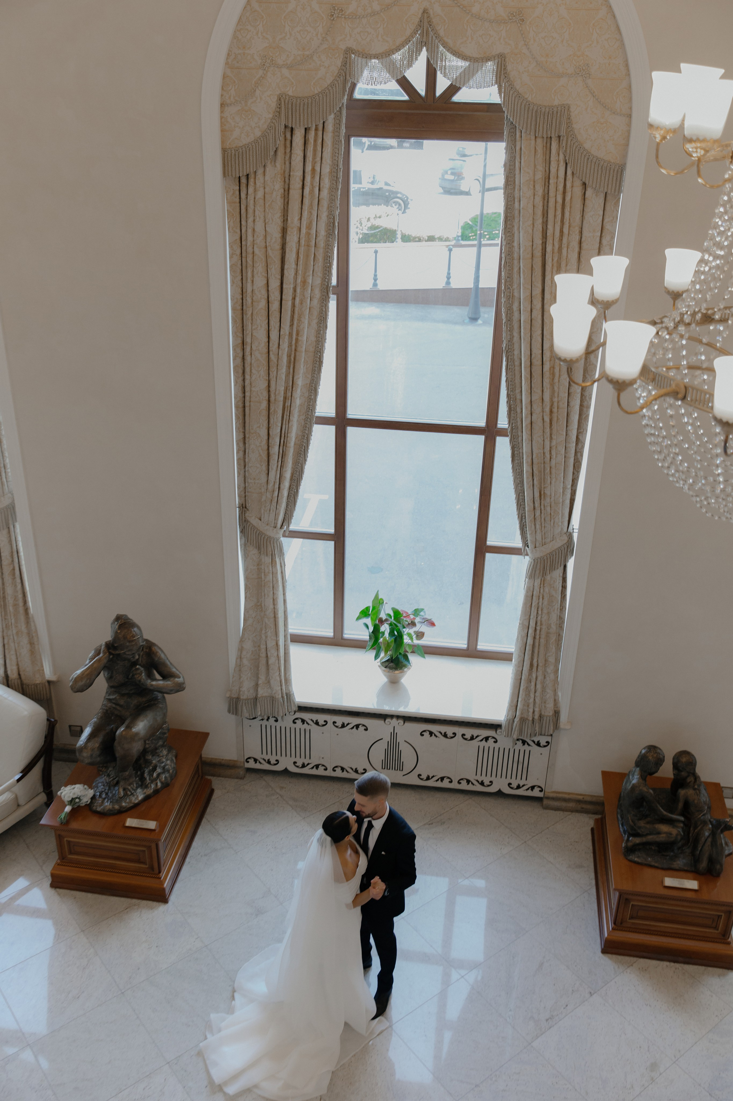 31.08.2024. RETOUCH-HOUSE