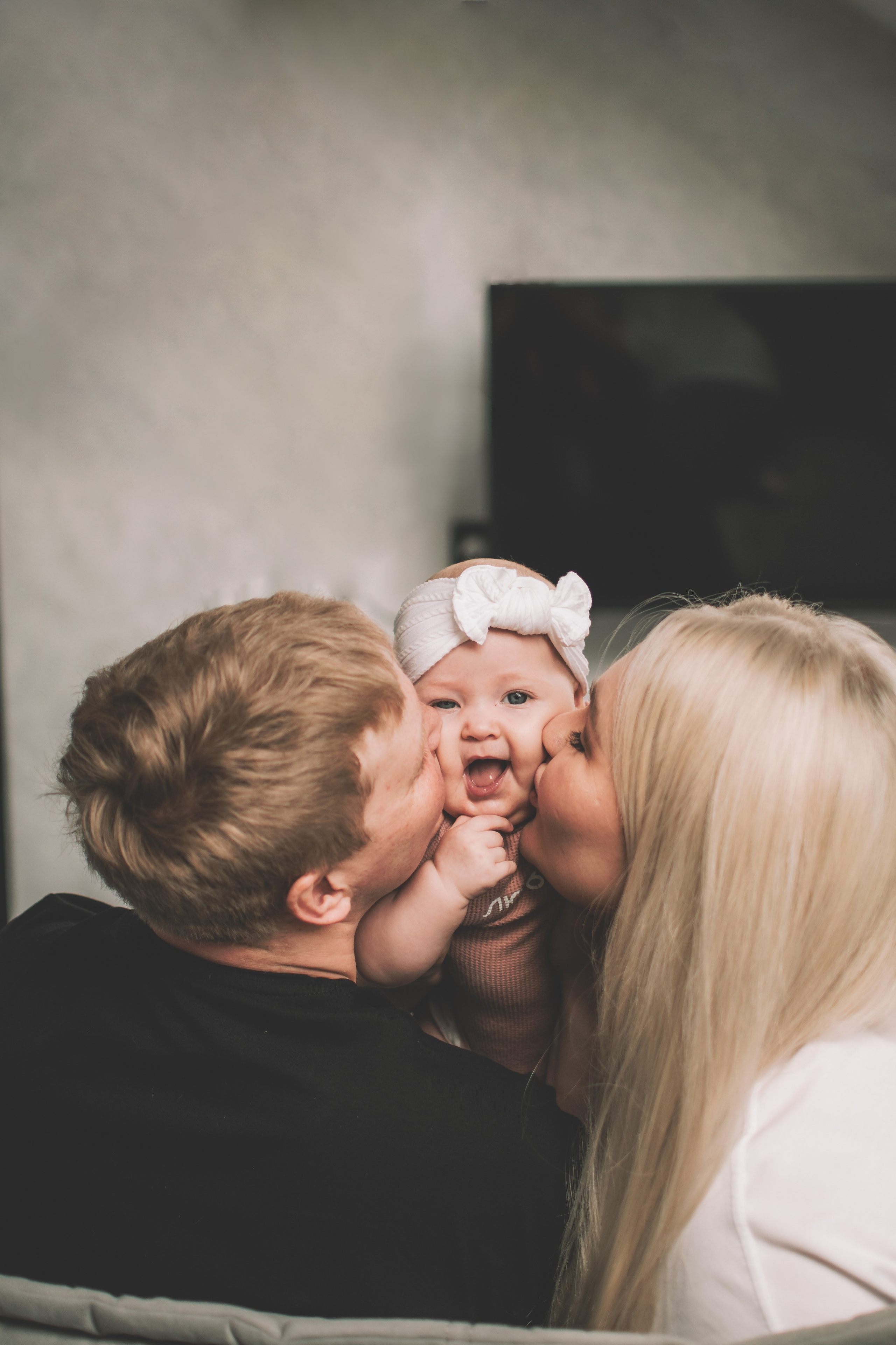 Съемка в честь полгодика. Семейный и свадебный фотограф Губкинский и Ставрополь
