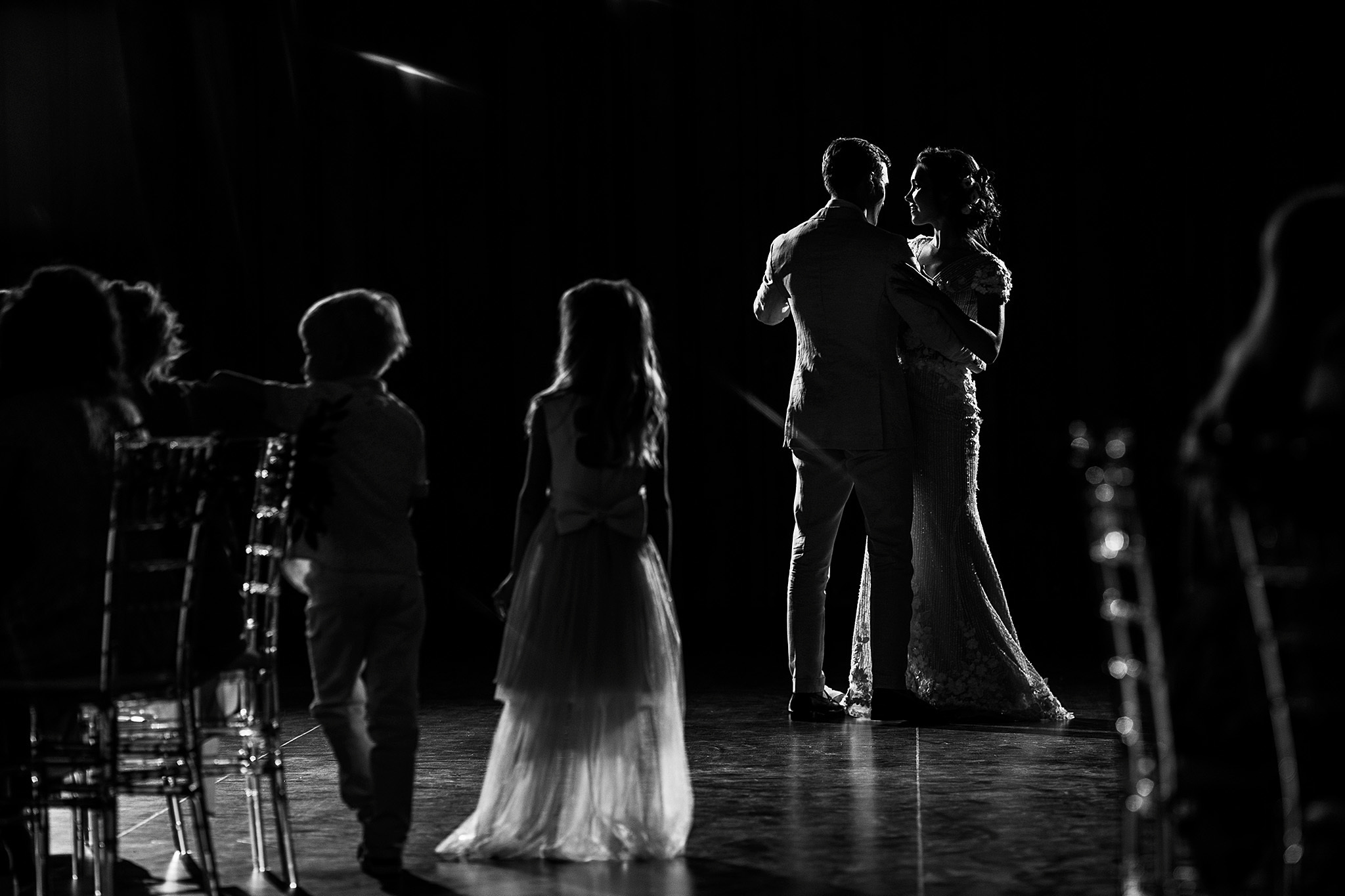 Погода была ужасная, невеста была прекрасная). Фотограф Игорь Цаплин