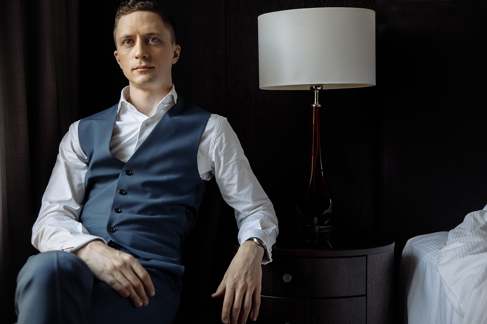 Эмоции в загсе, носы и пальцы. Фотограф Игорь Цаплин