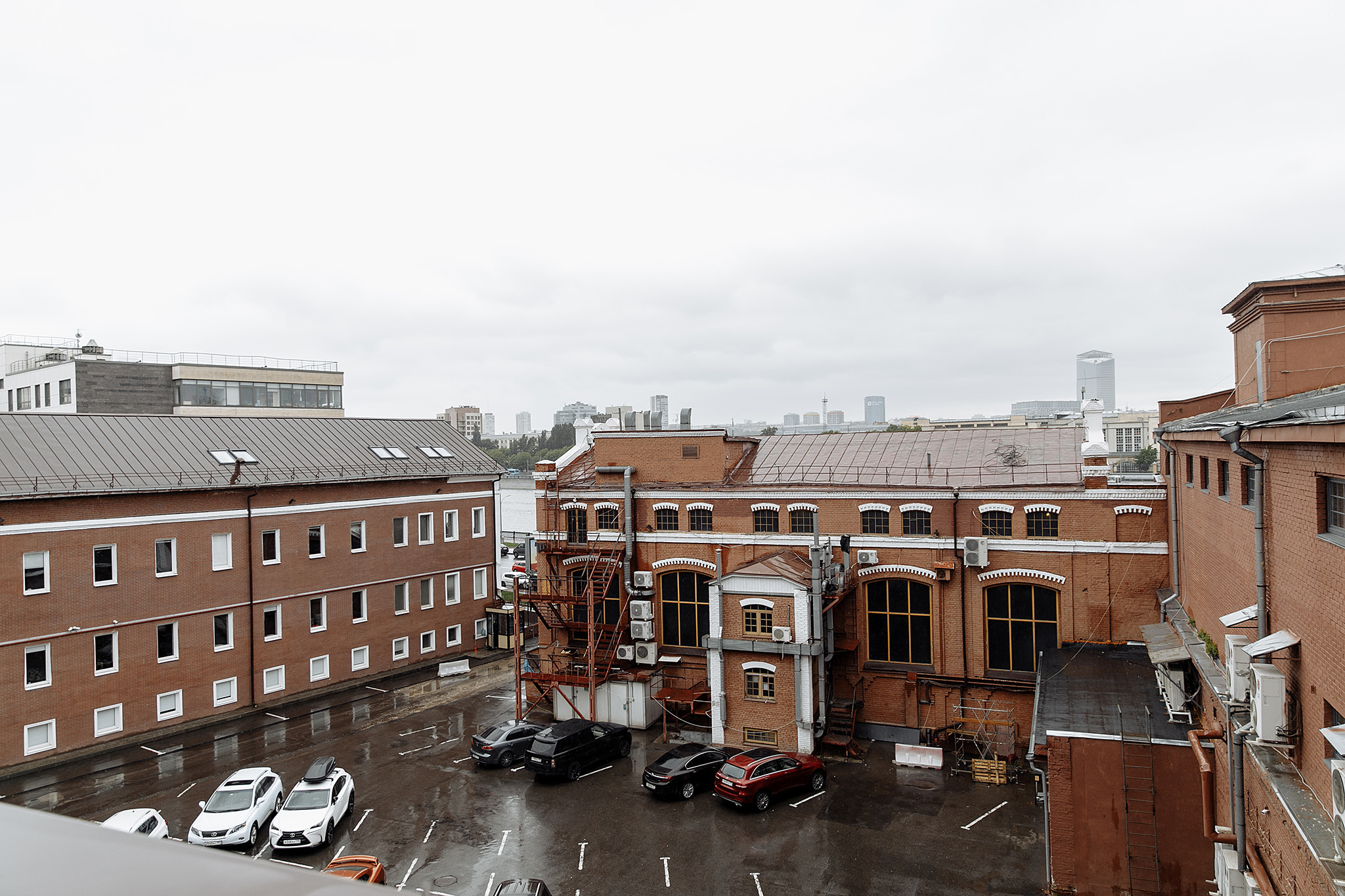 Смех, дождь, Италия, штурмовик, Тарантино. Фотограф Игорь Цаплин