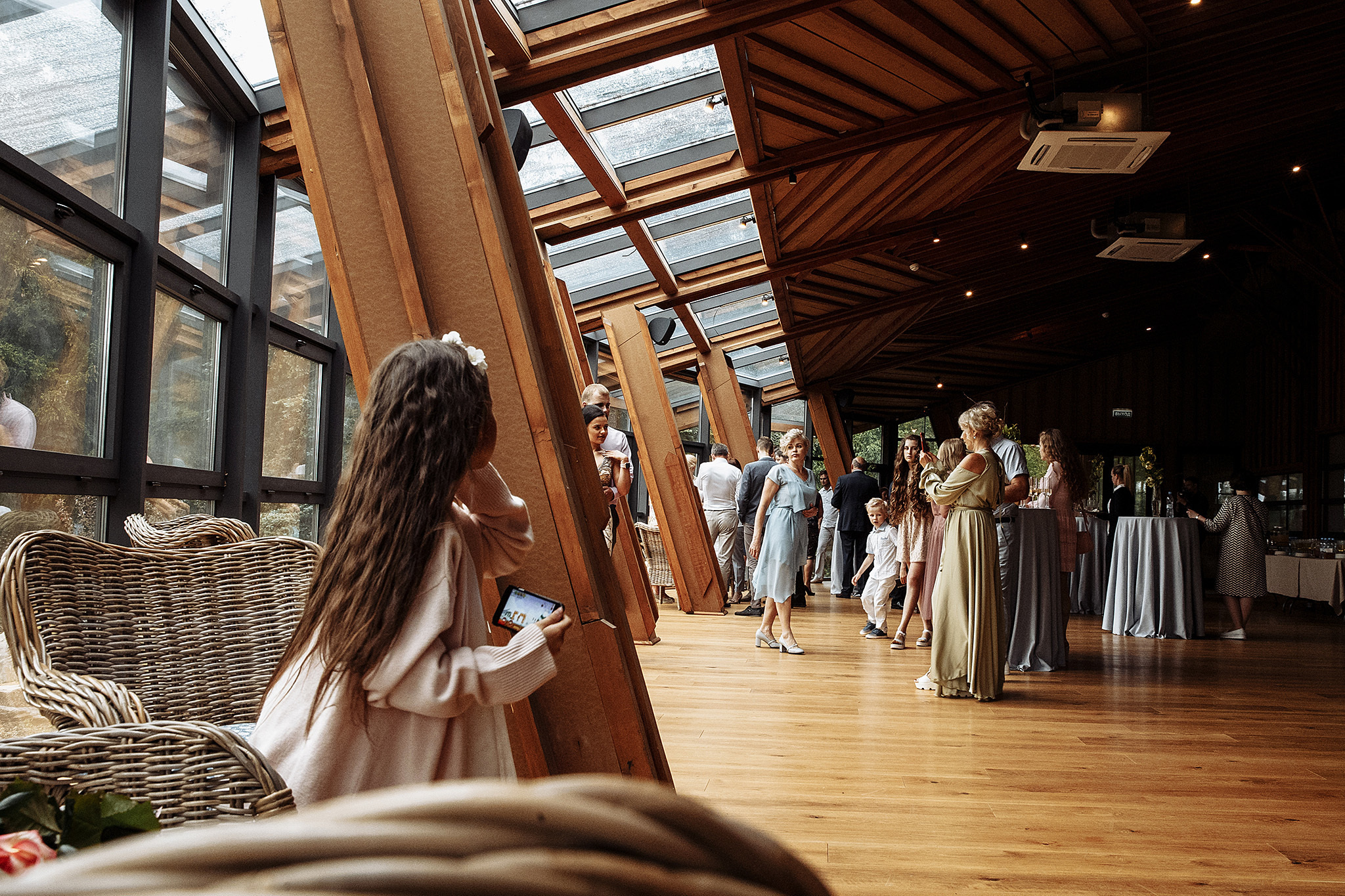 Погода была ужасная, невеста была прекрасная). Фотограф Игорь Цаплин