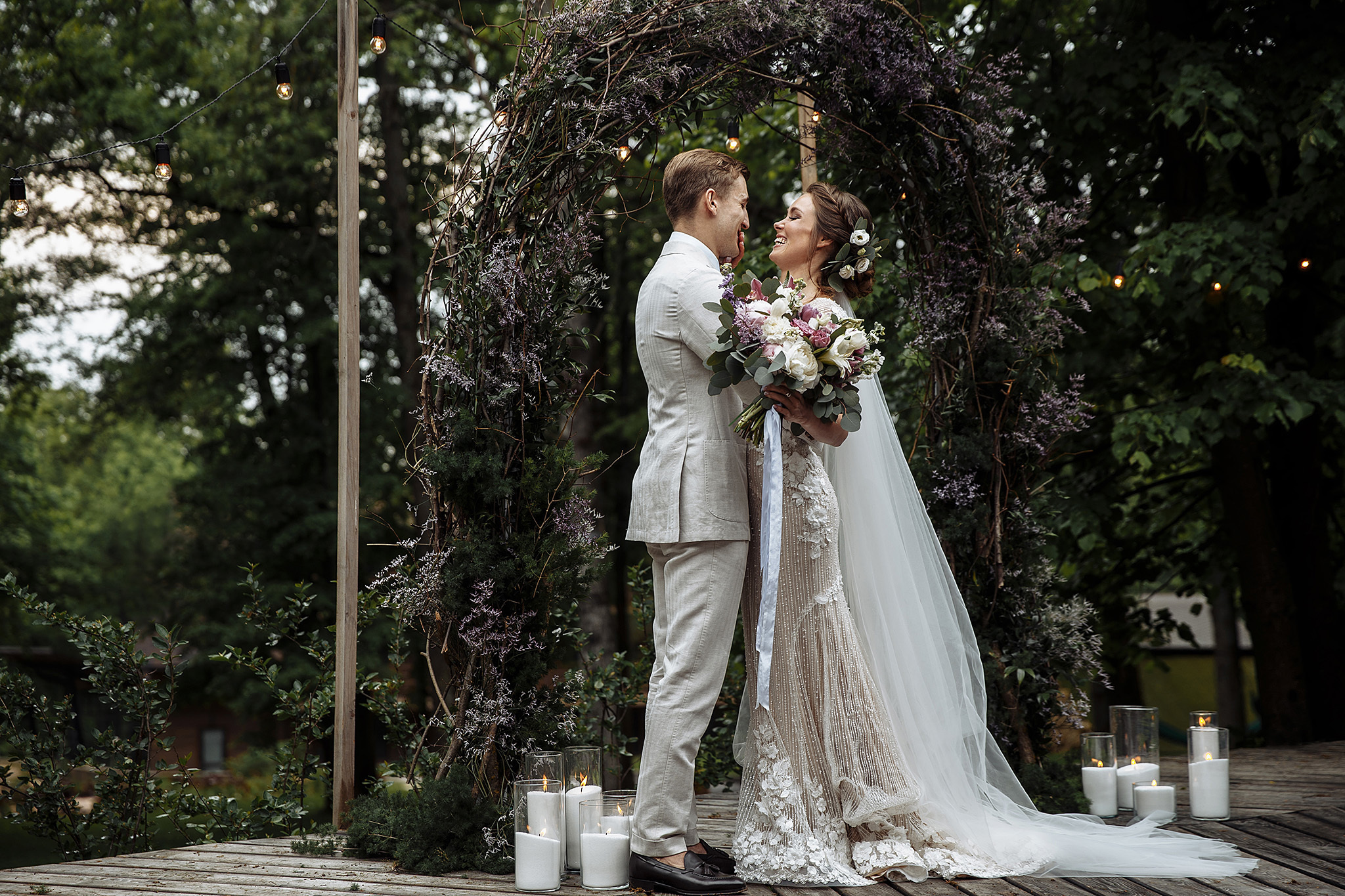 Погода была ужасная, невеста была прекрасная). Фотограф Игорь Цаплин