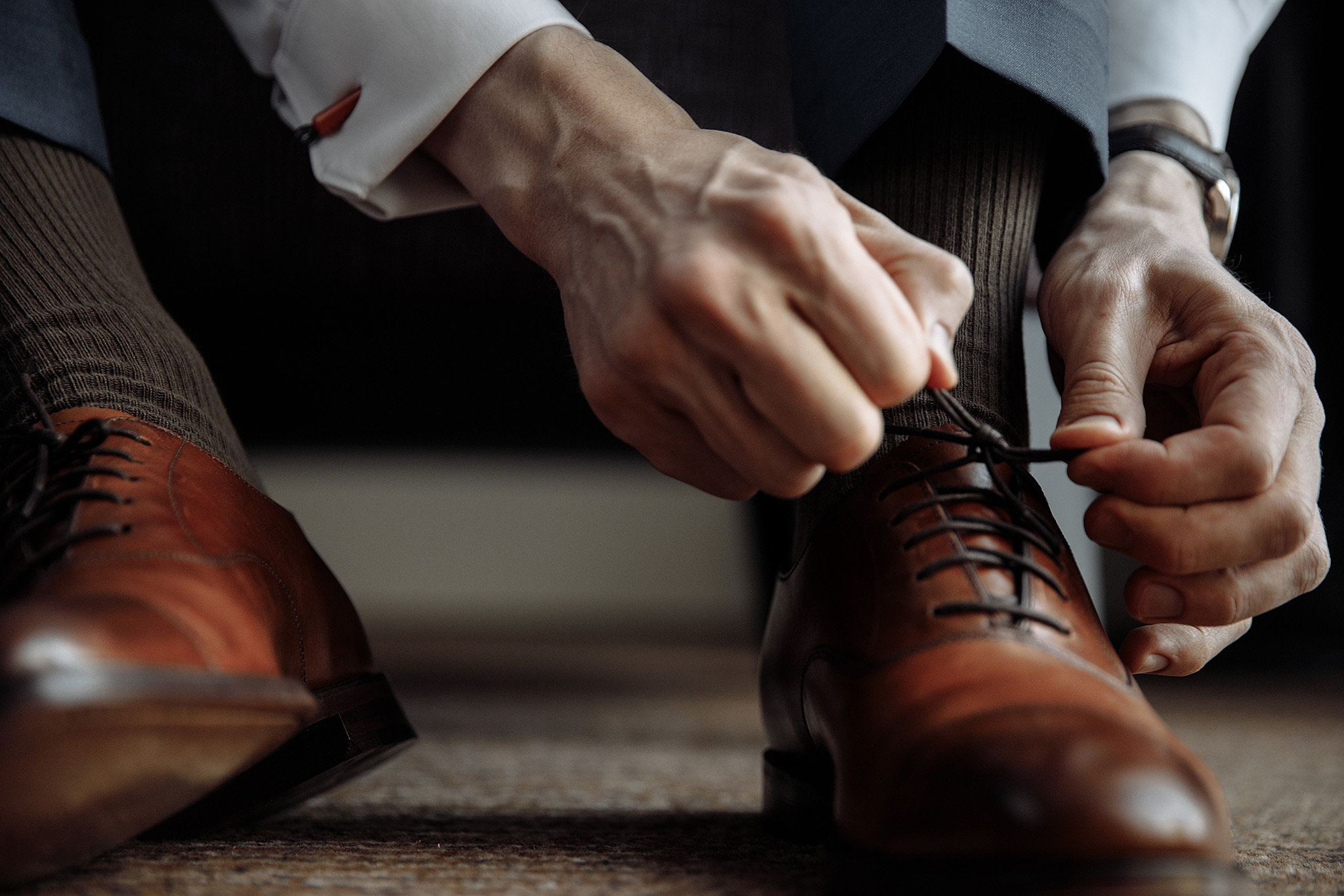 Эмоции в загсе, носы и пальцы. Фотограф Игорь Цаплин