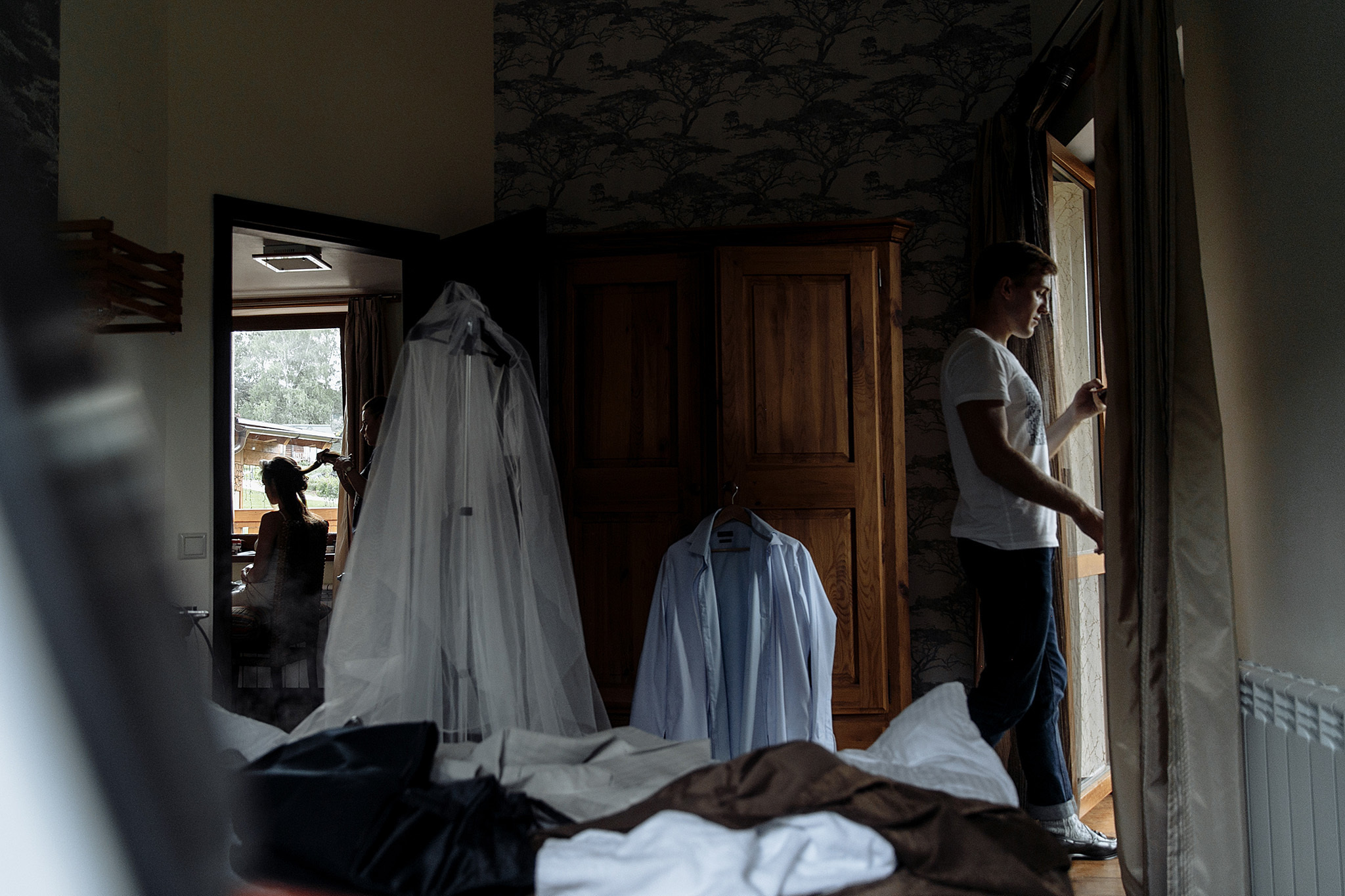 Погода была ужасная, невеста была прекрасная). Фотограф Игорь Цаплин