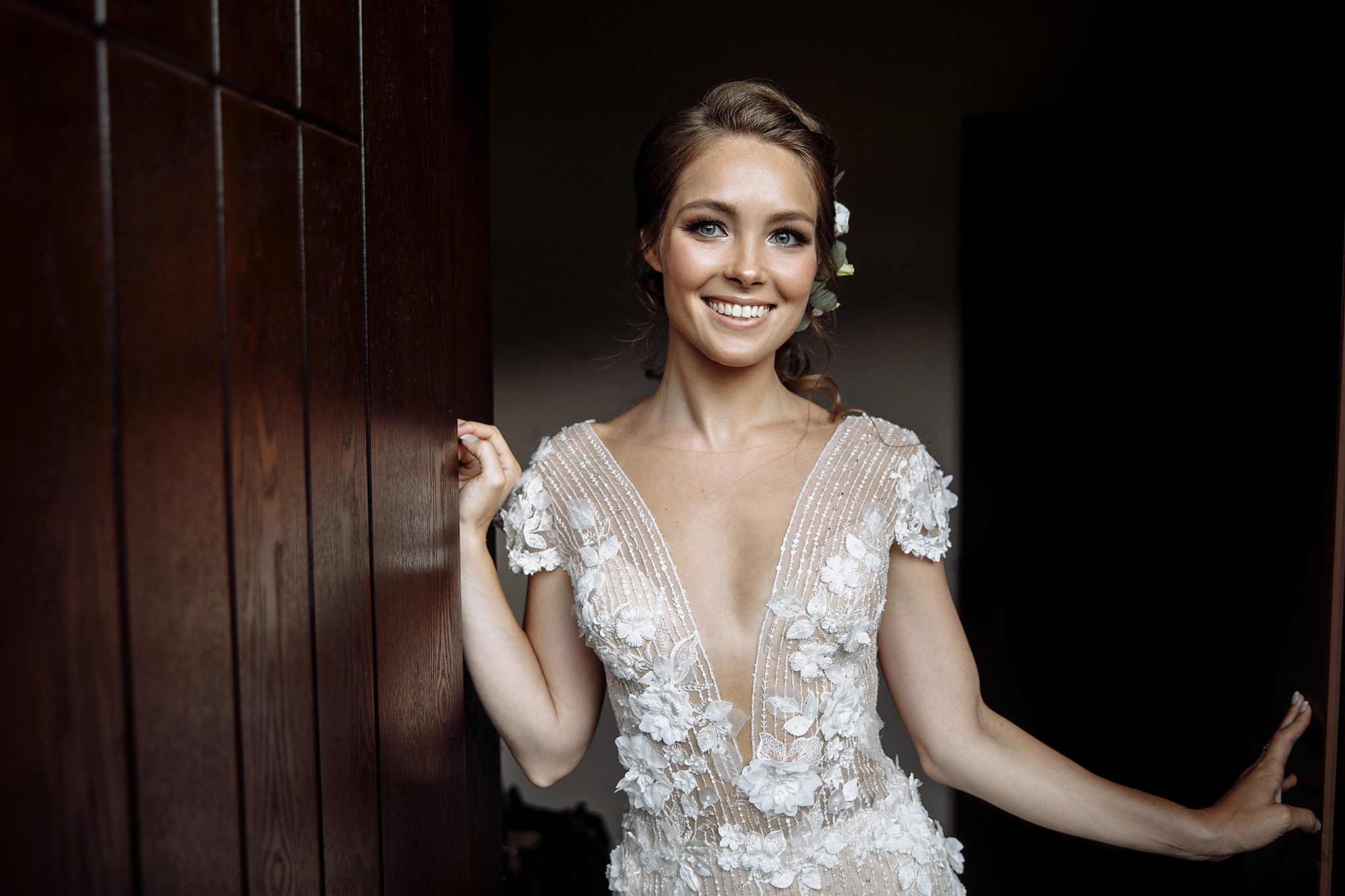 Погода была ужасная, невеста была прекрасная). Фотограф Игорь Цаплин