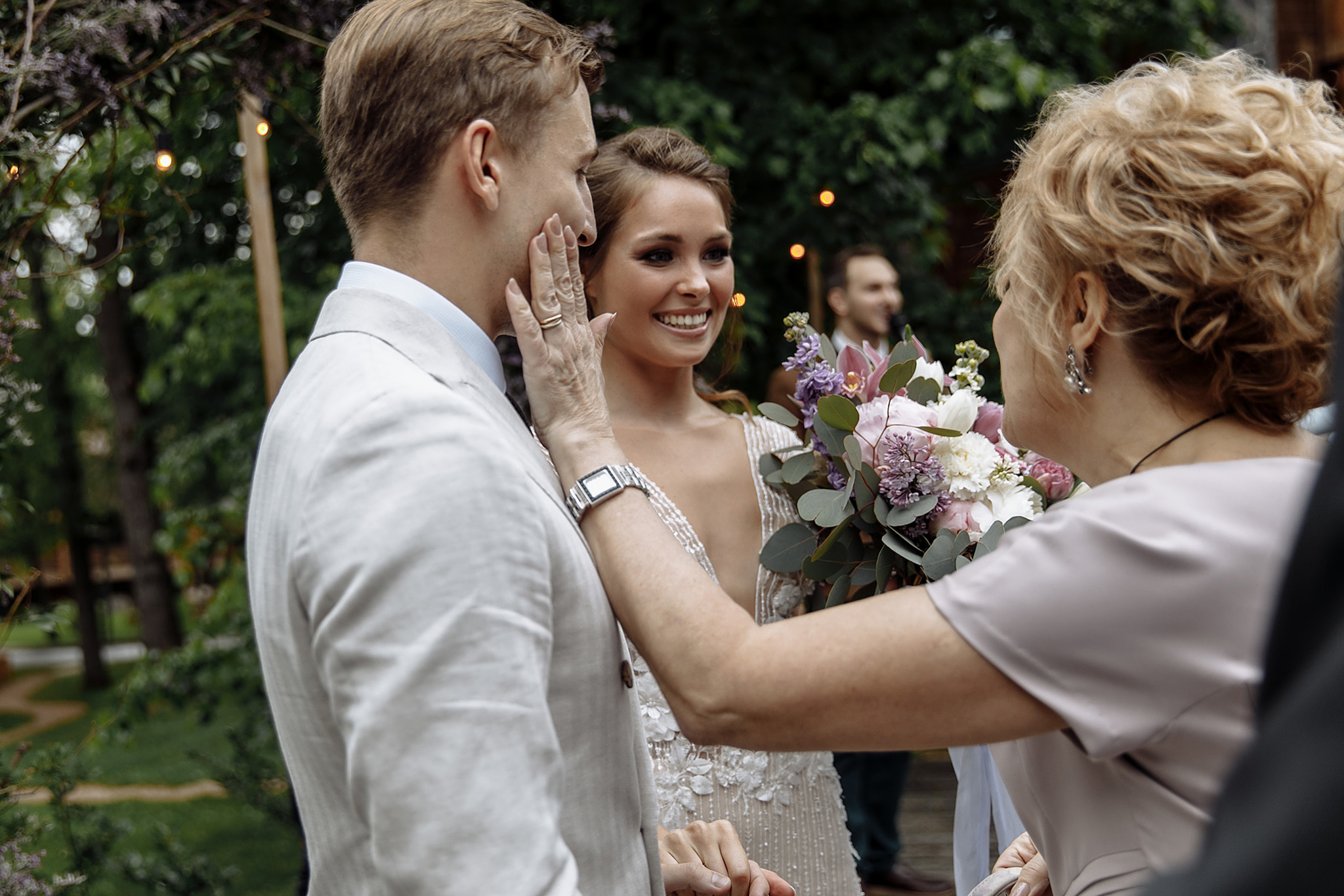 Погода была ужасная, невеста была прекрасная). Фотограф Игорь Цаплин