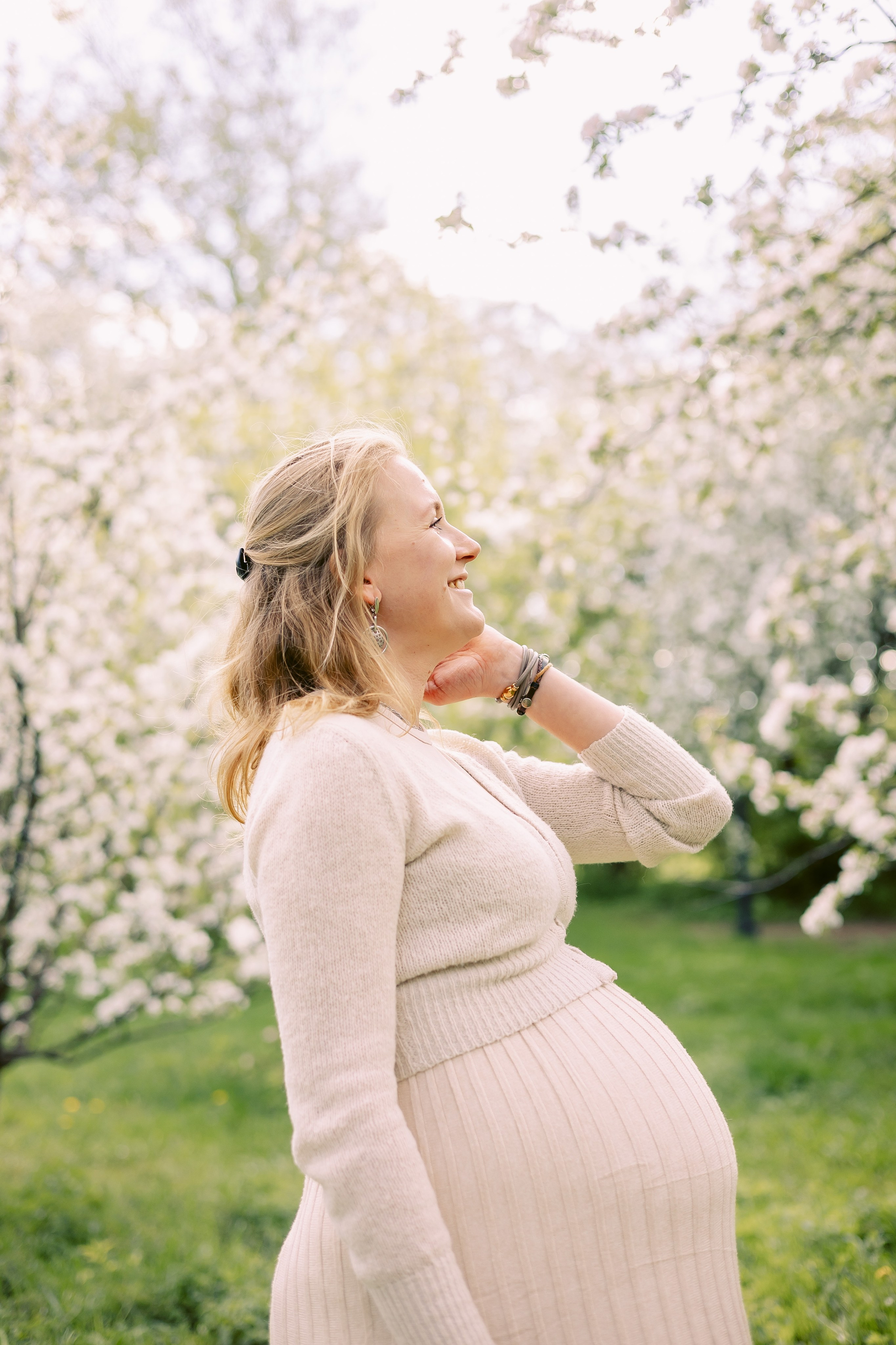 белоснежные яблони