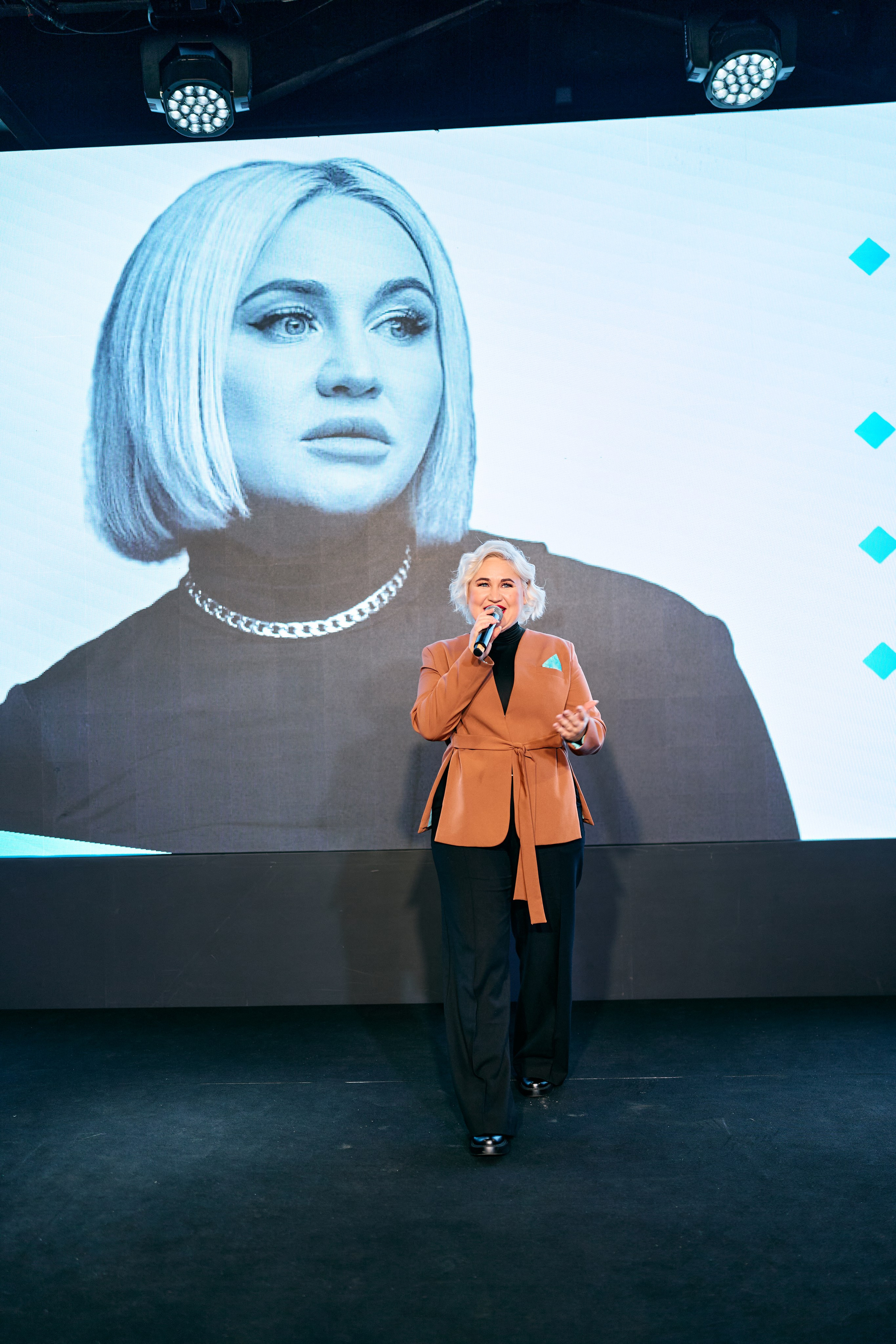 Форум QR. Свадебный фотограф в Москве Кристина Чехова