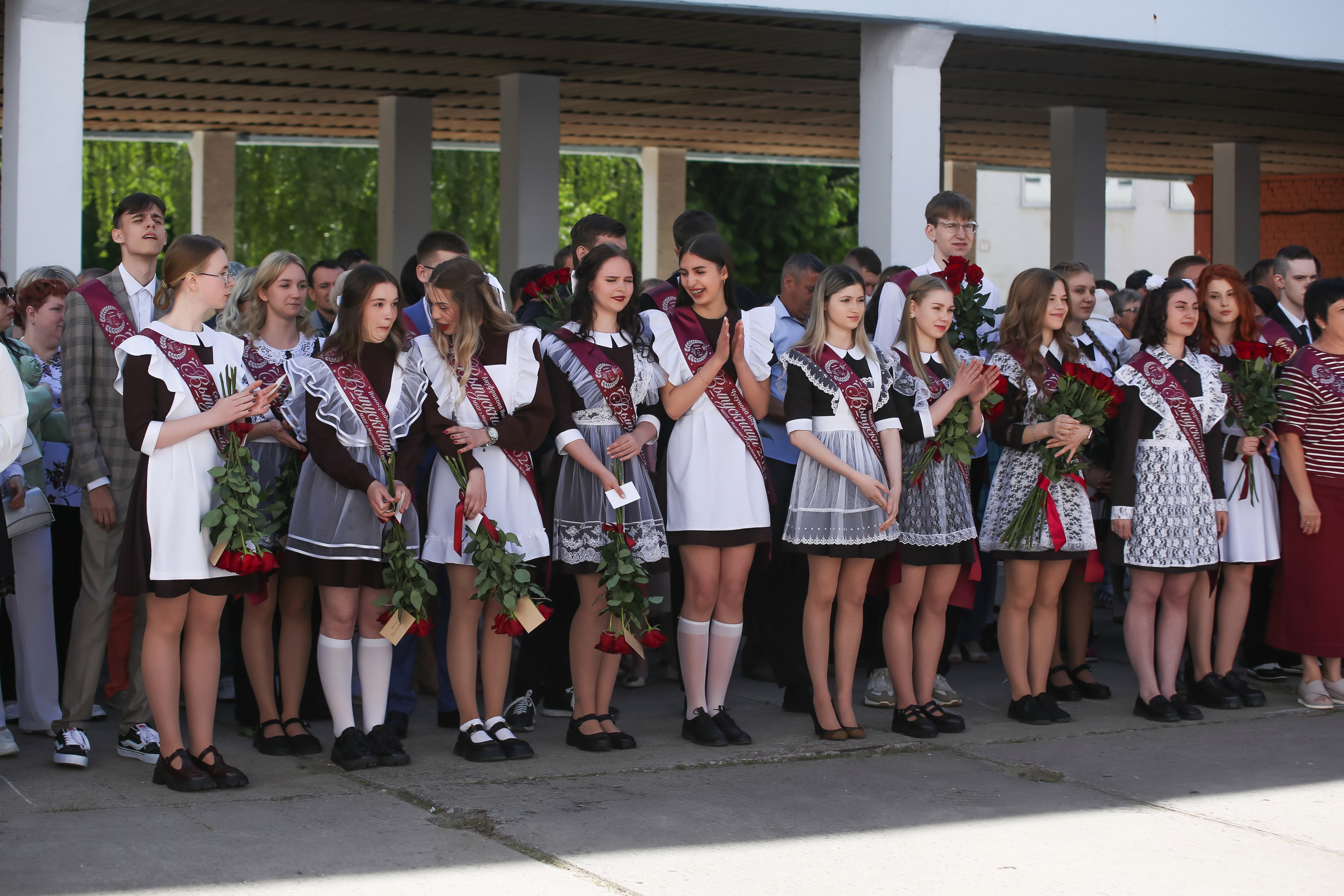 ЛИНЕЙКА «ПОСЛЕДНИЙ ЗВОНОК» 9 ШКОЛА 2024 г МЦЕНСК. ТВОЙ АЛЬБОМ / ТВОИ ПРАВИЛА