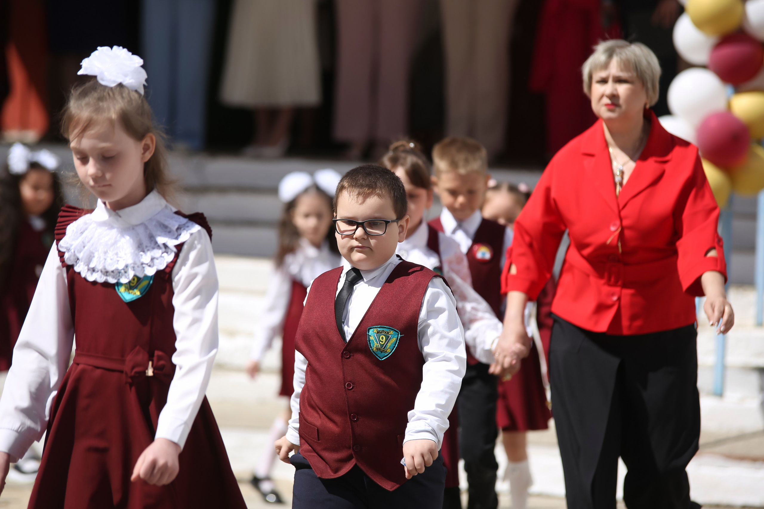 ЛИНЕЙКА «ПОСЛЕДНИЙ ЗВОНОК» 9 ШКОЛА 2024 г МЦЕНСК. ТВОЙ АЛЬБОМ / ТВОИ ПРАВИЛА