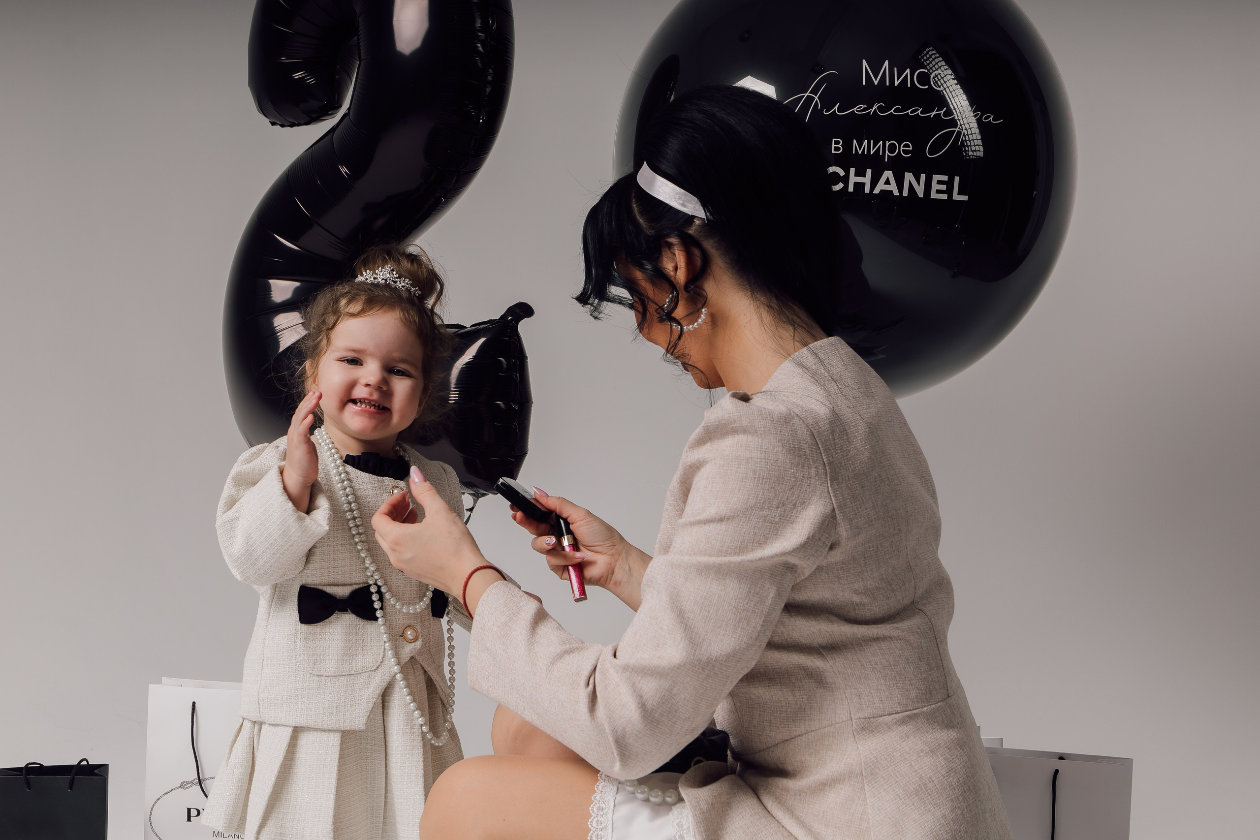 Оля и Александра