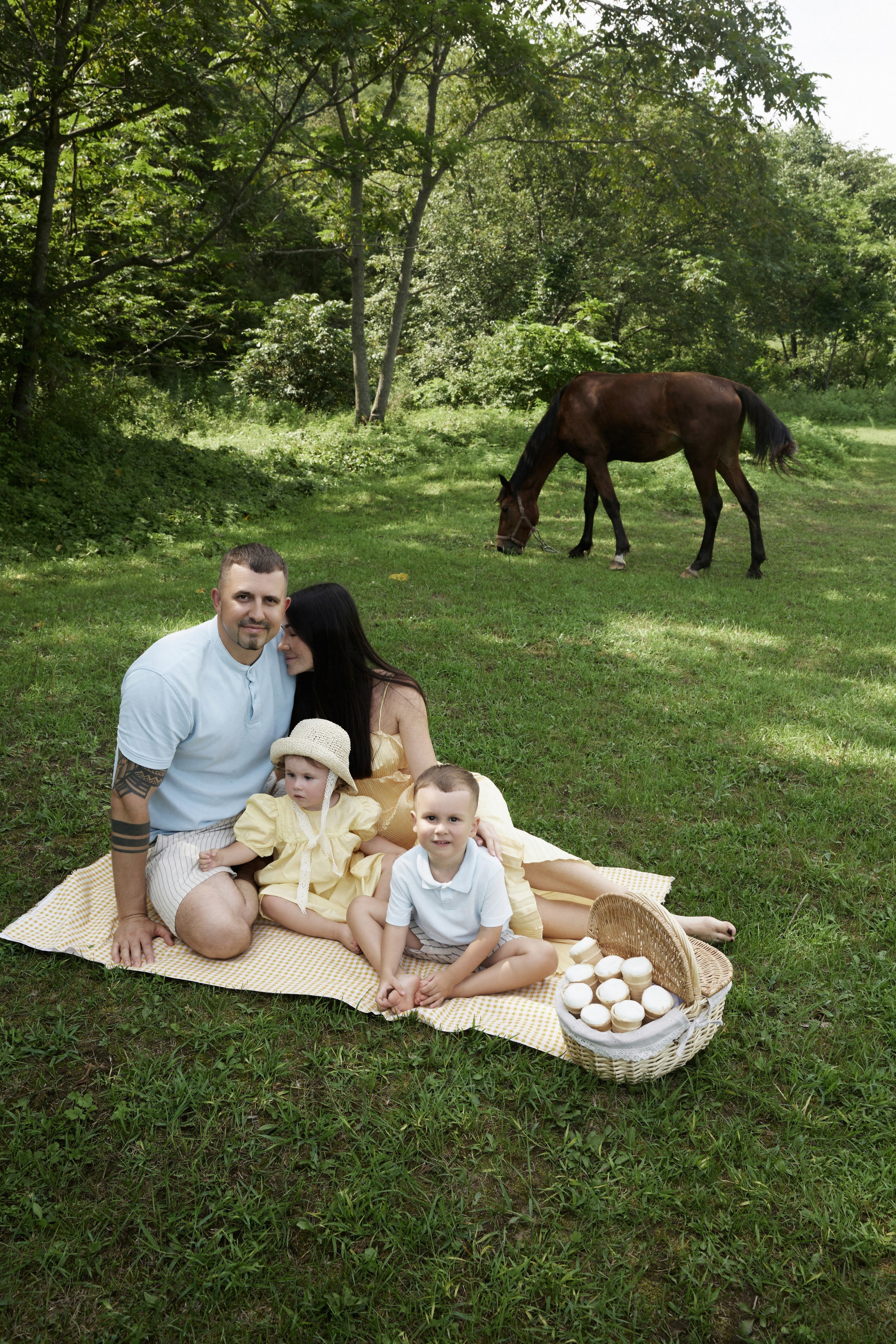 Семейная история с мороженным. Семейный фотограф и фотограф беременности во Владивостоке