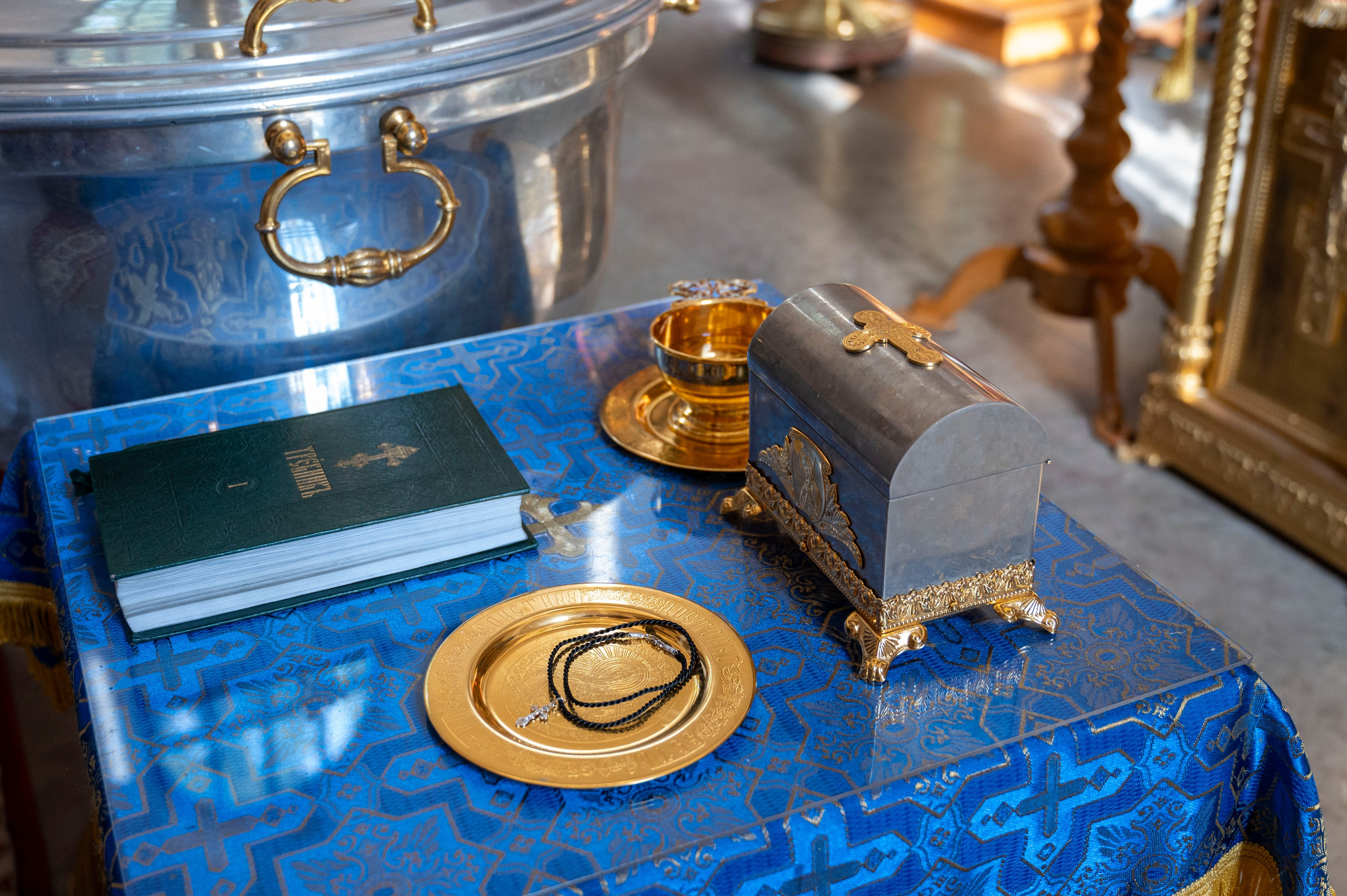 Храм рождества Пресвятой Богородицы. Крещение Артема. Фотограф на роды СПБ Юлия Герасимова