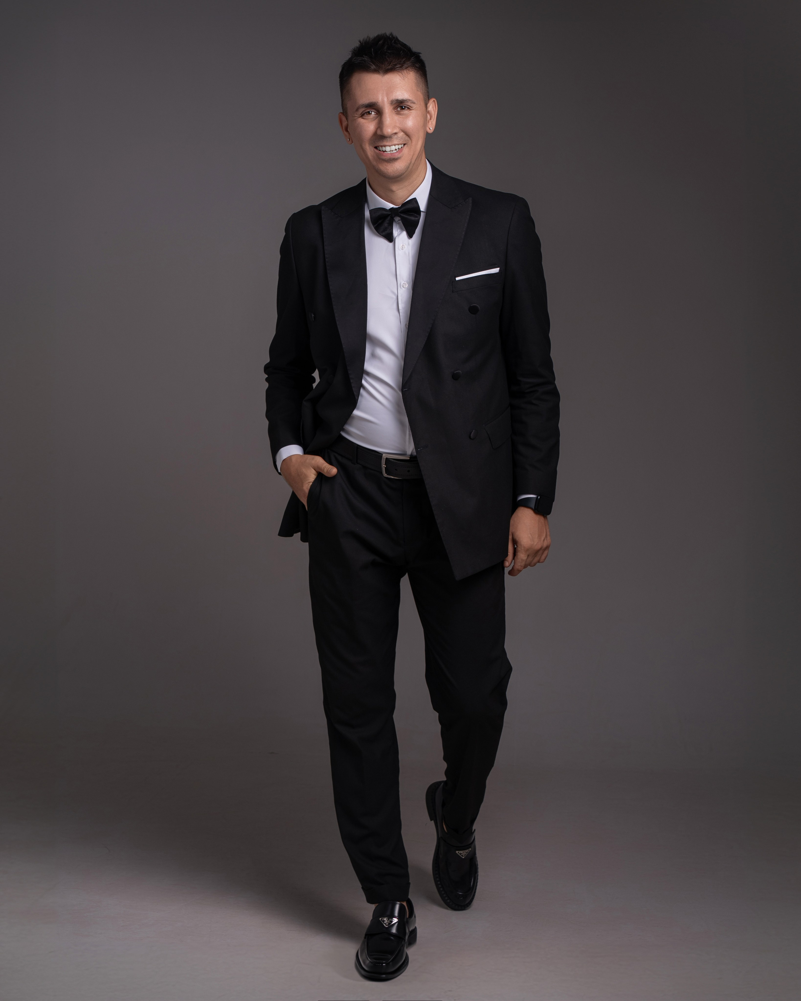 ИЛЬЯС. ВЕДУЩИЙ. Портретный фотограф в Павлодаре Руслан Насыров