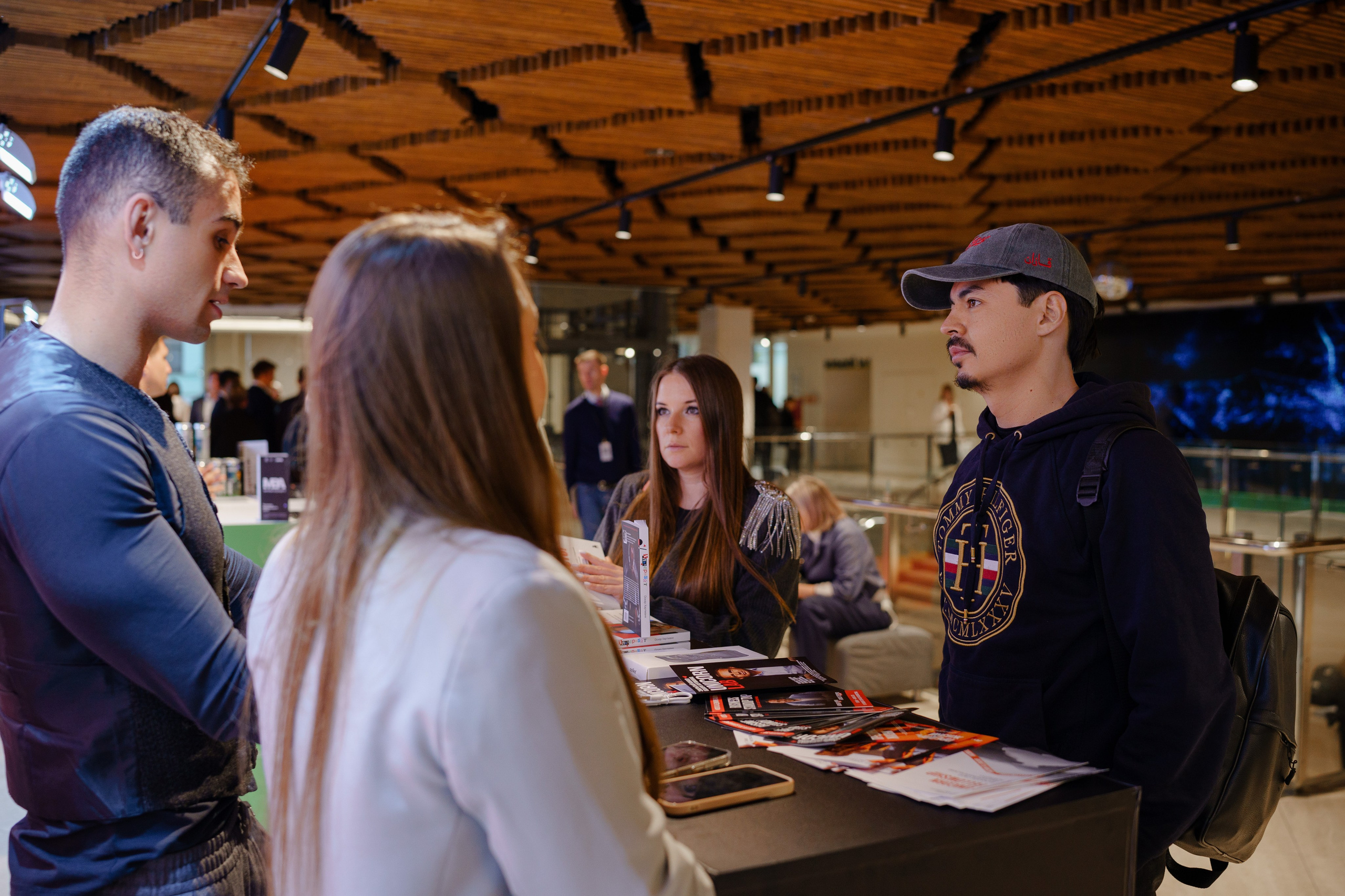 Репортажный фотограф на конференцию в Москве. Репортажный фотограф в Москве Саша Дружинина
