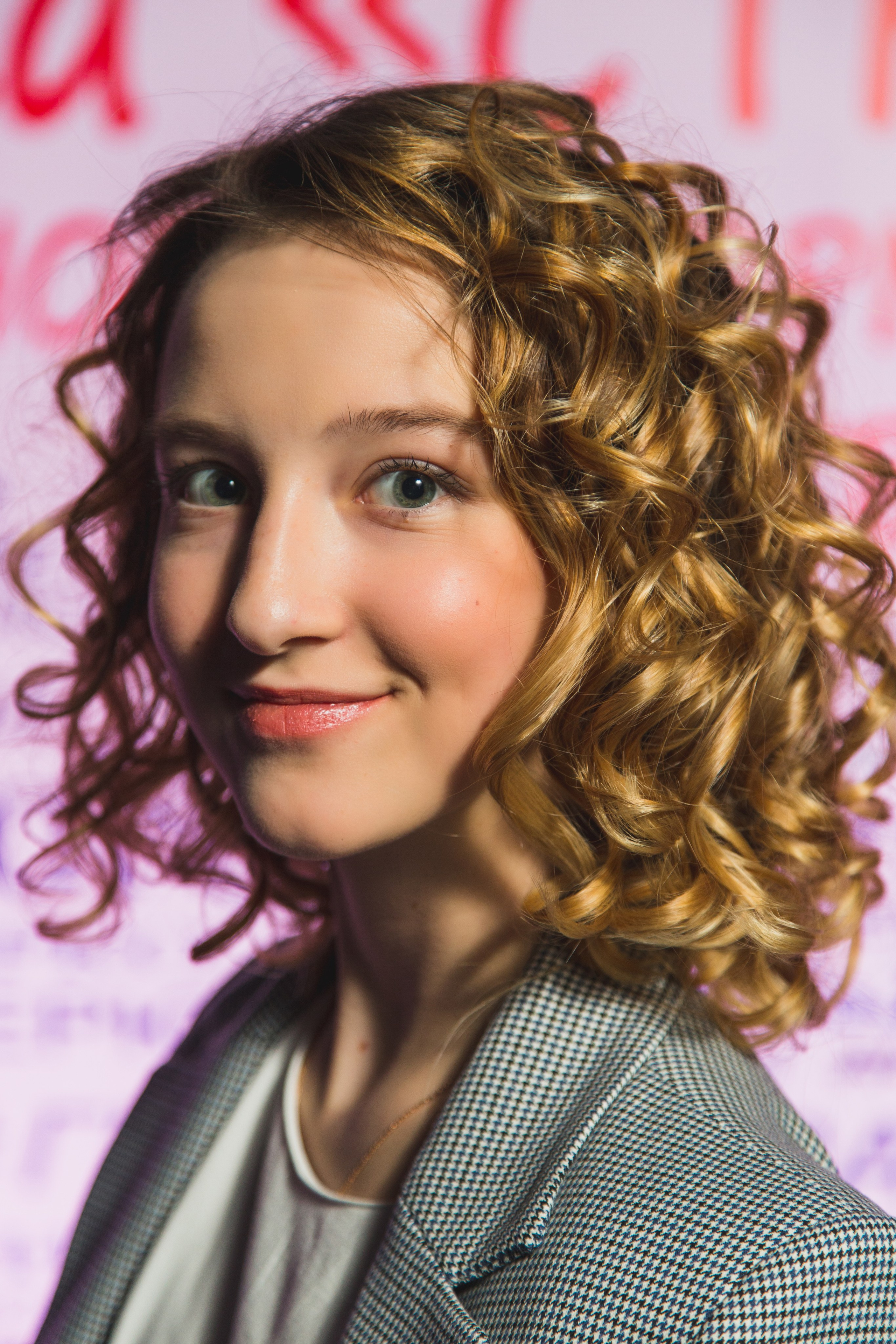 О2ТВ группа СТРАНА. Видеооператор/Фотограф Николай Завьялов