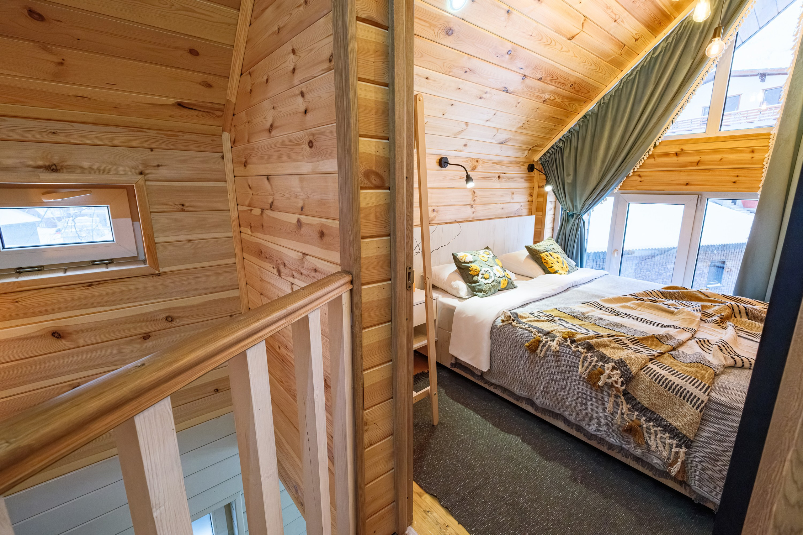 Коттеджи «Rest Time» Терскол. Фотограф на Эльбрусе • Роман Шатхин